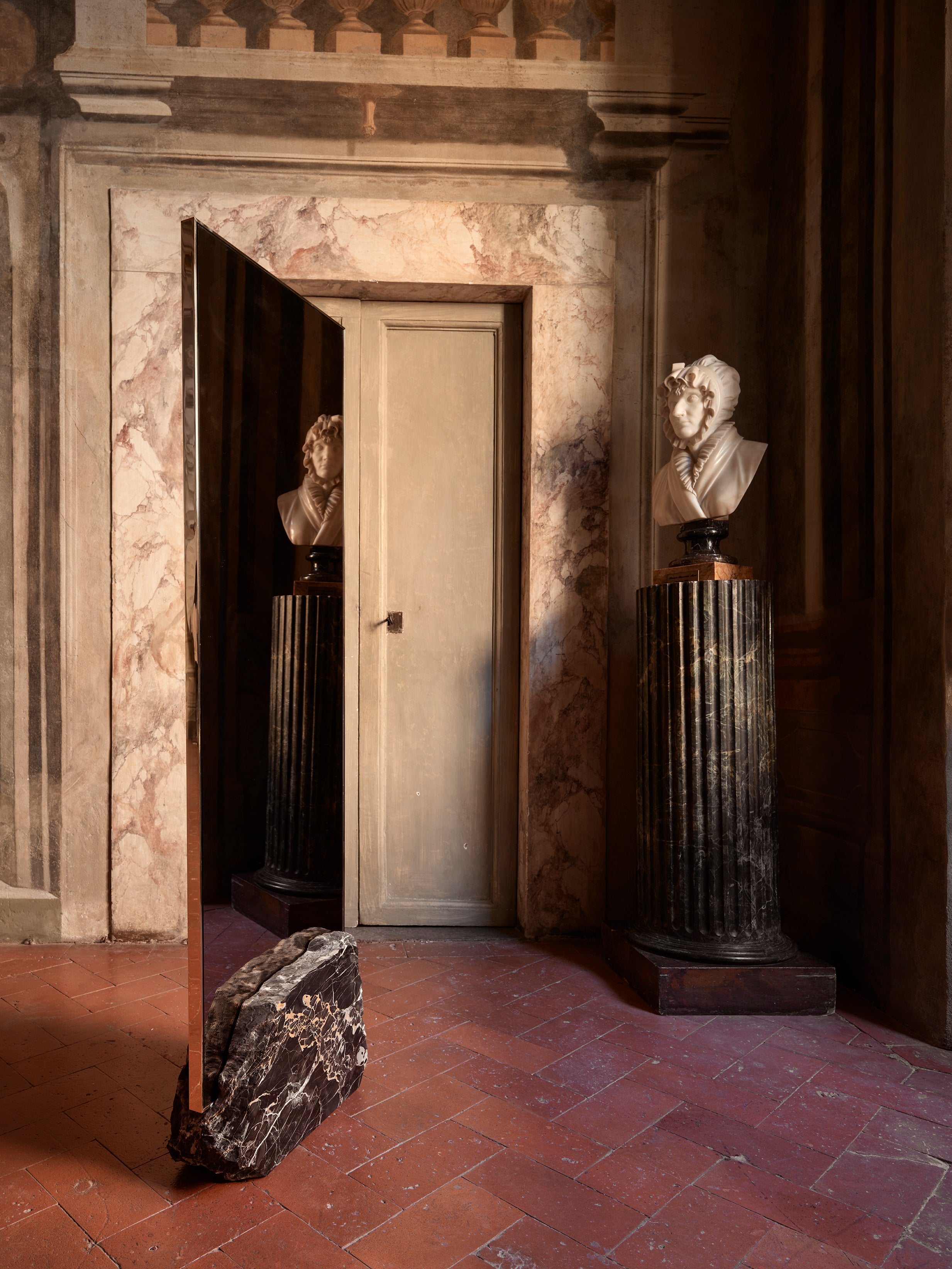 Lunae Portoro Marble