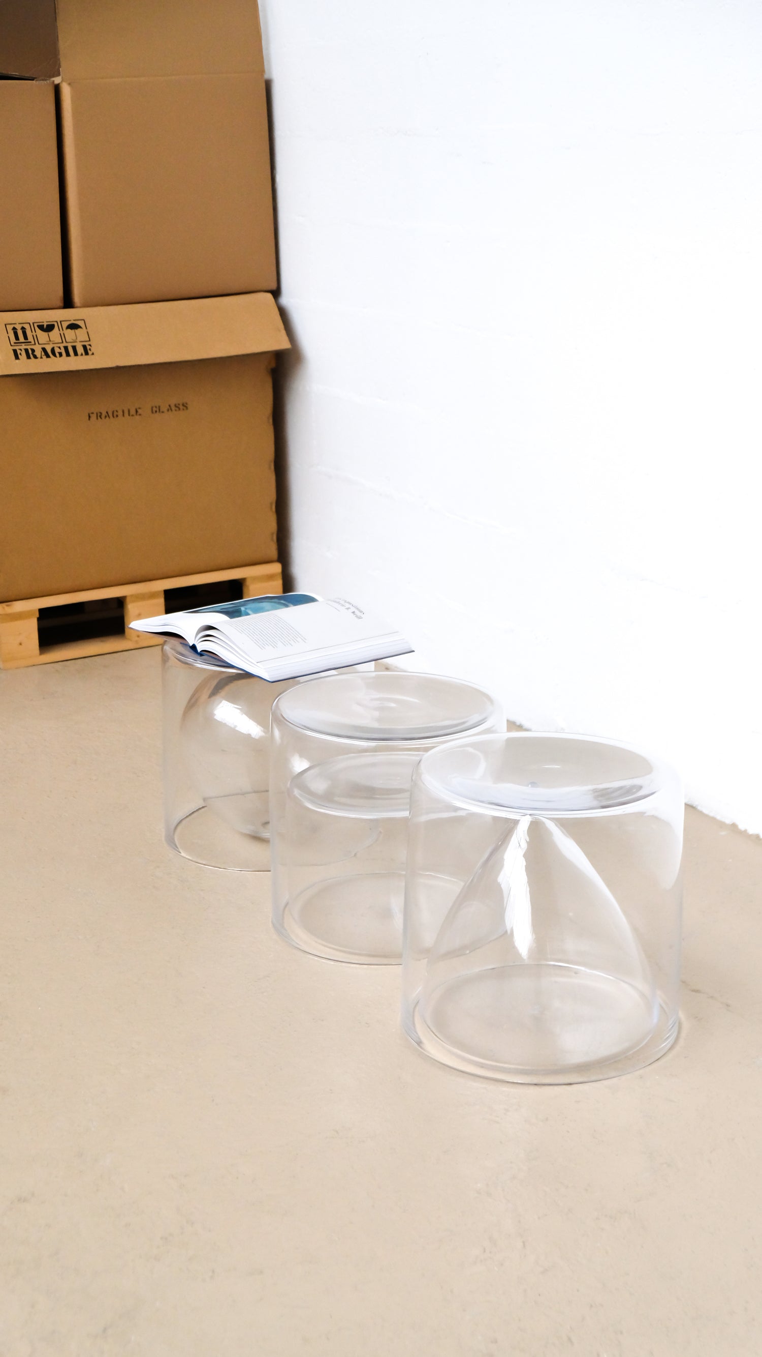 Géométrie Liquide Side Table