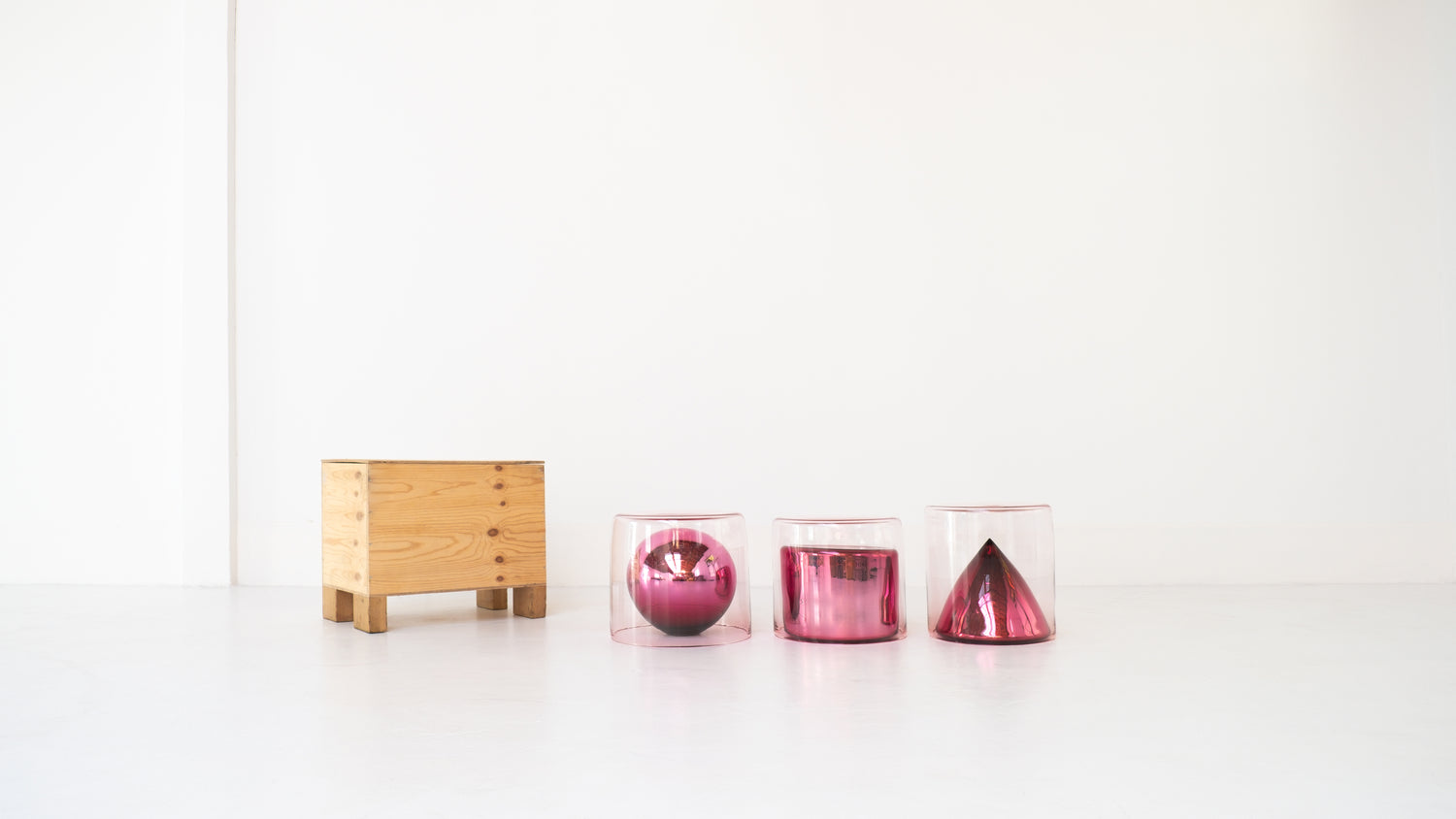 Géométrie Liquide Side Table