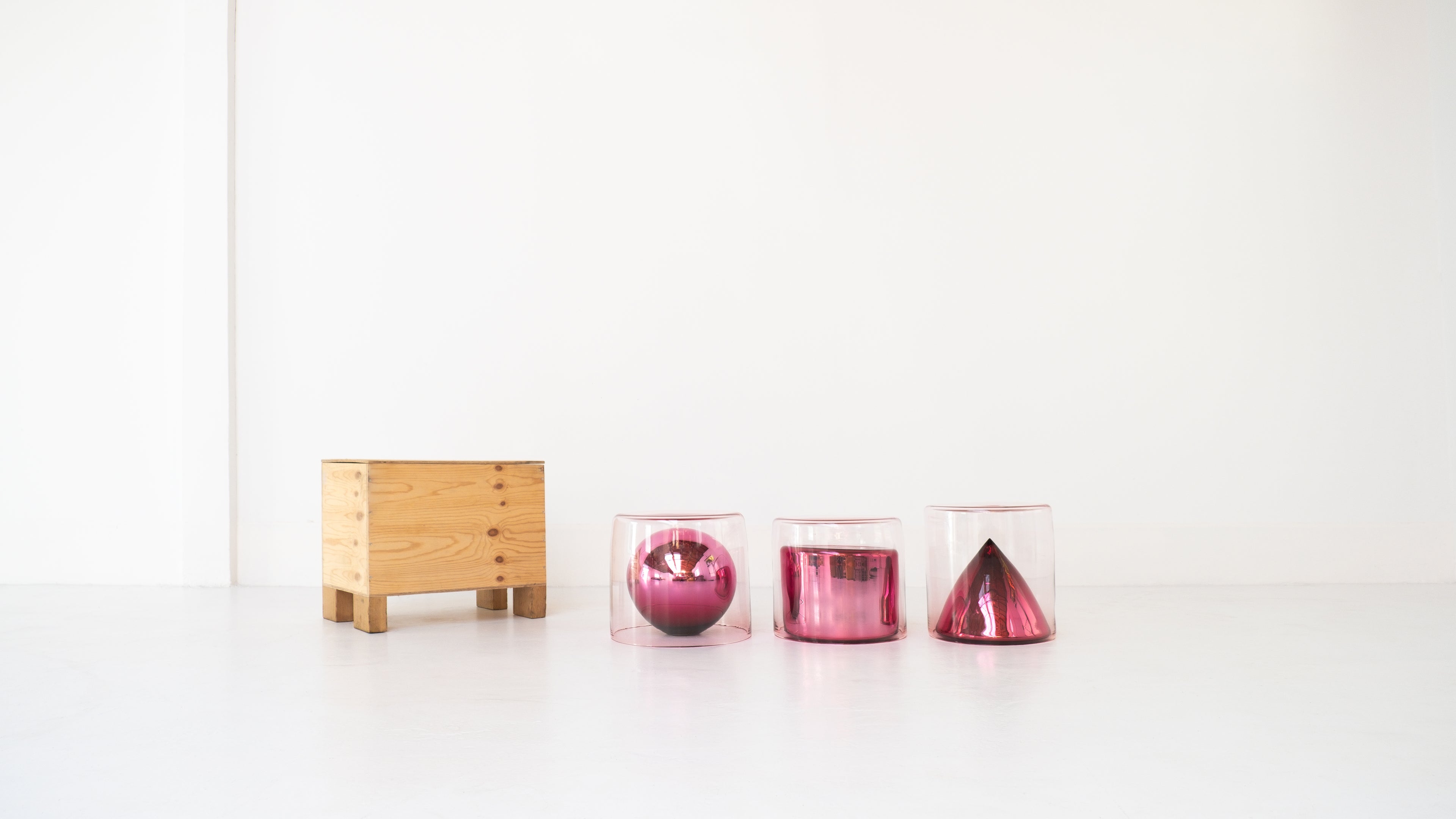 Géométrie Liquide Side Table