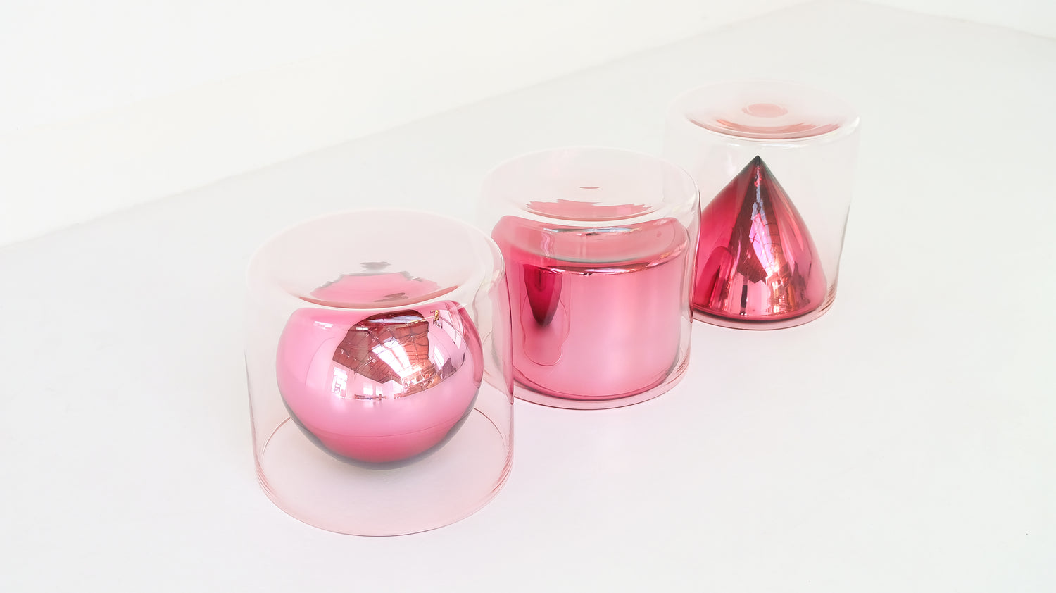 Géométrie Liquide Side Table
