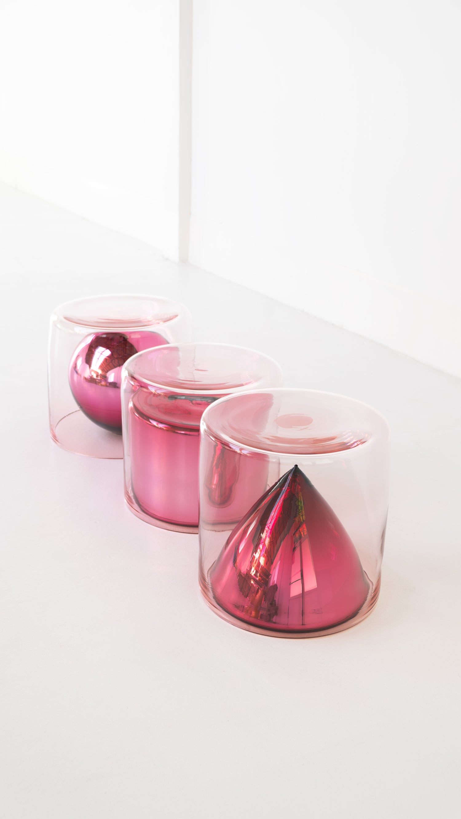 Géométrie Liquide Side Table