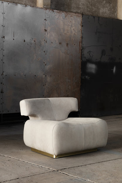 Pitao Armchair