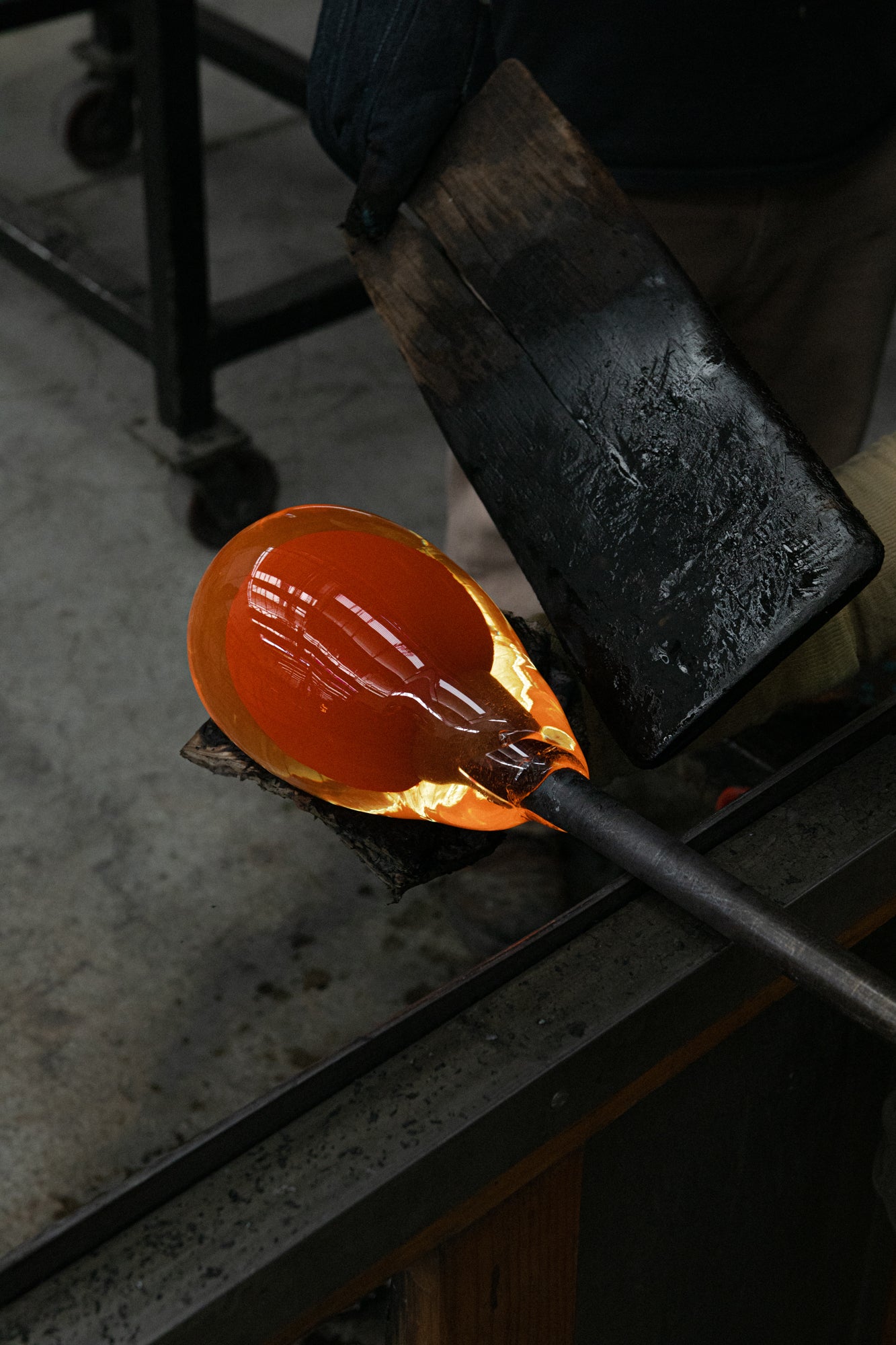 Nebula Lighting Sculpture - 8 Bubbles - Amber Glass