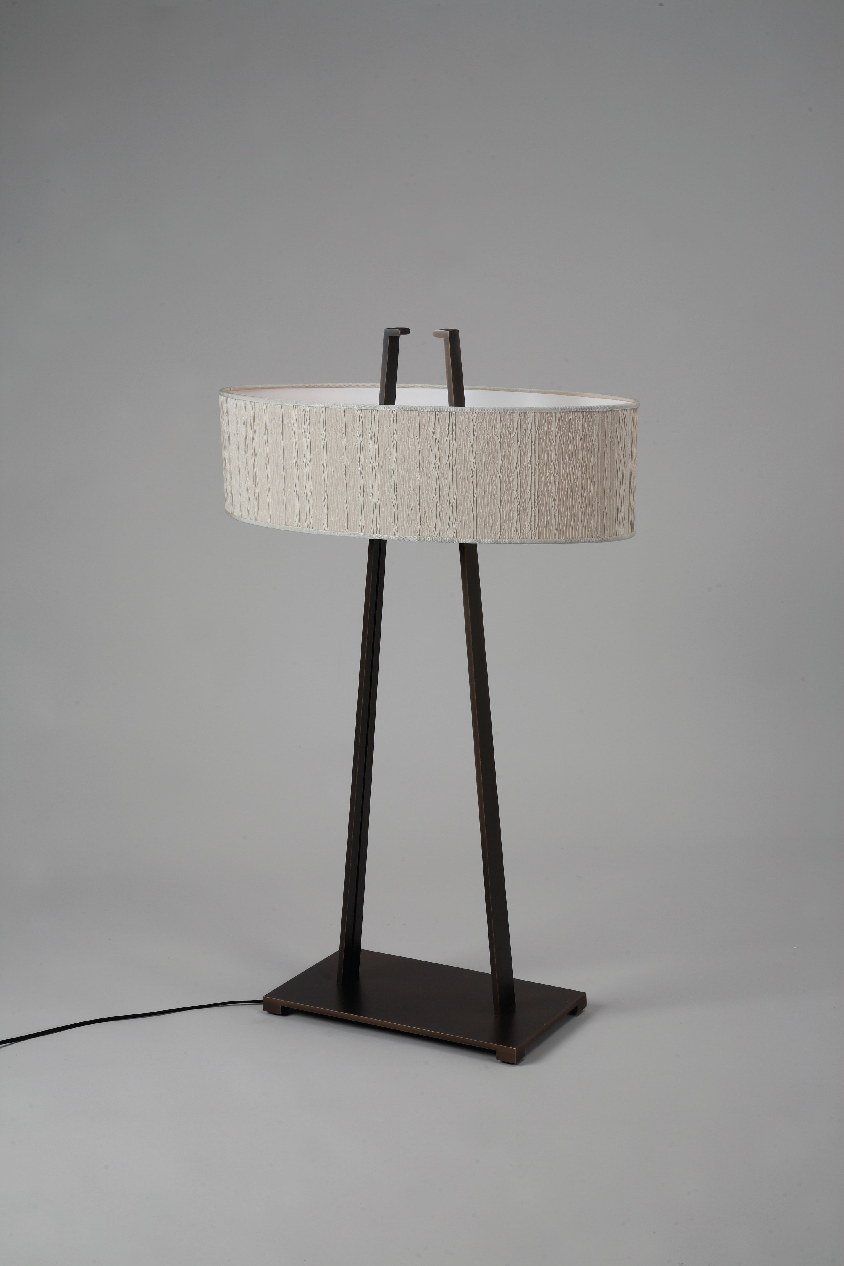 L135 Table Lamp