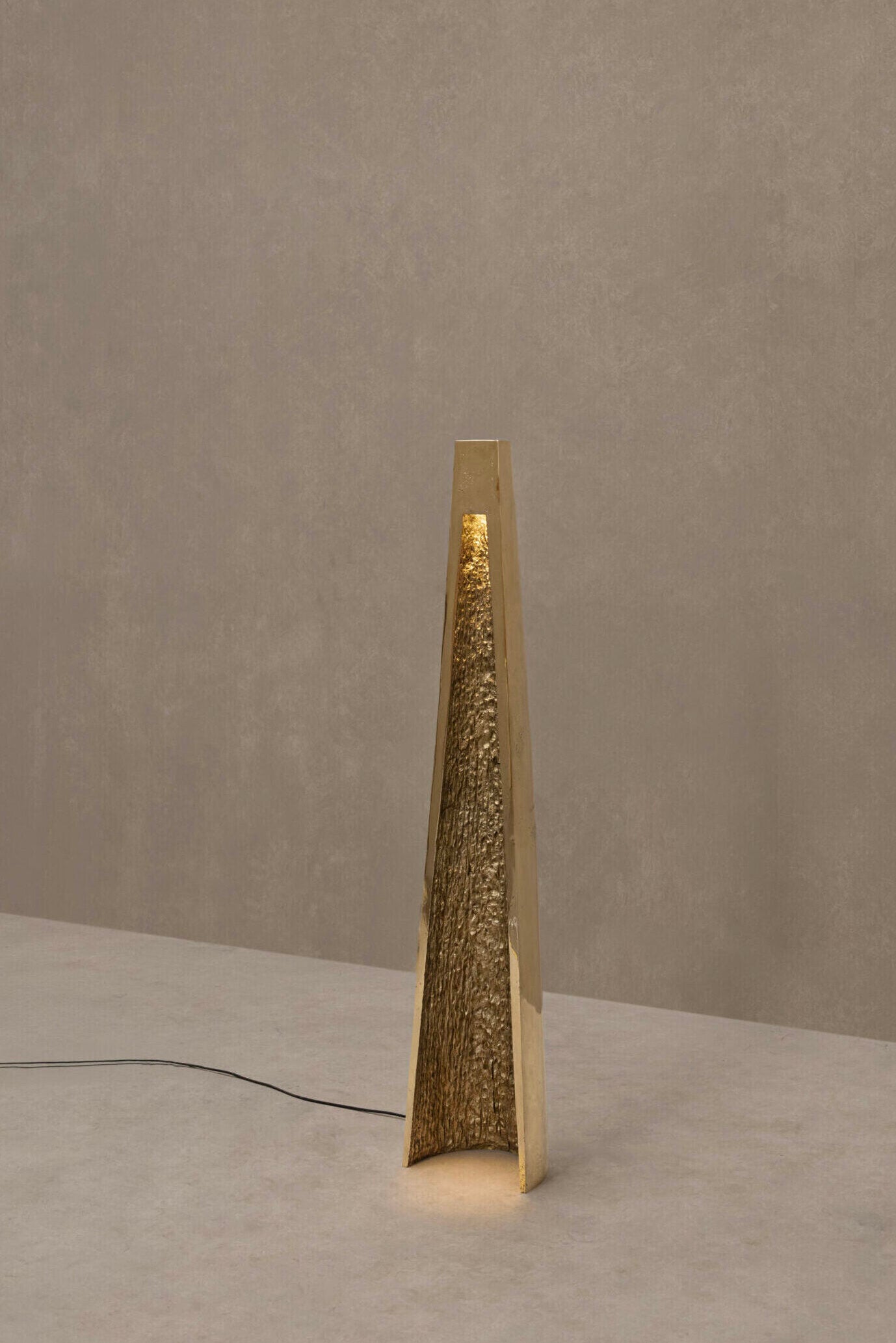 Estela Polished Bronze