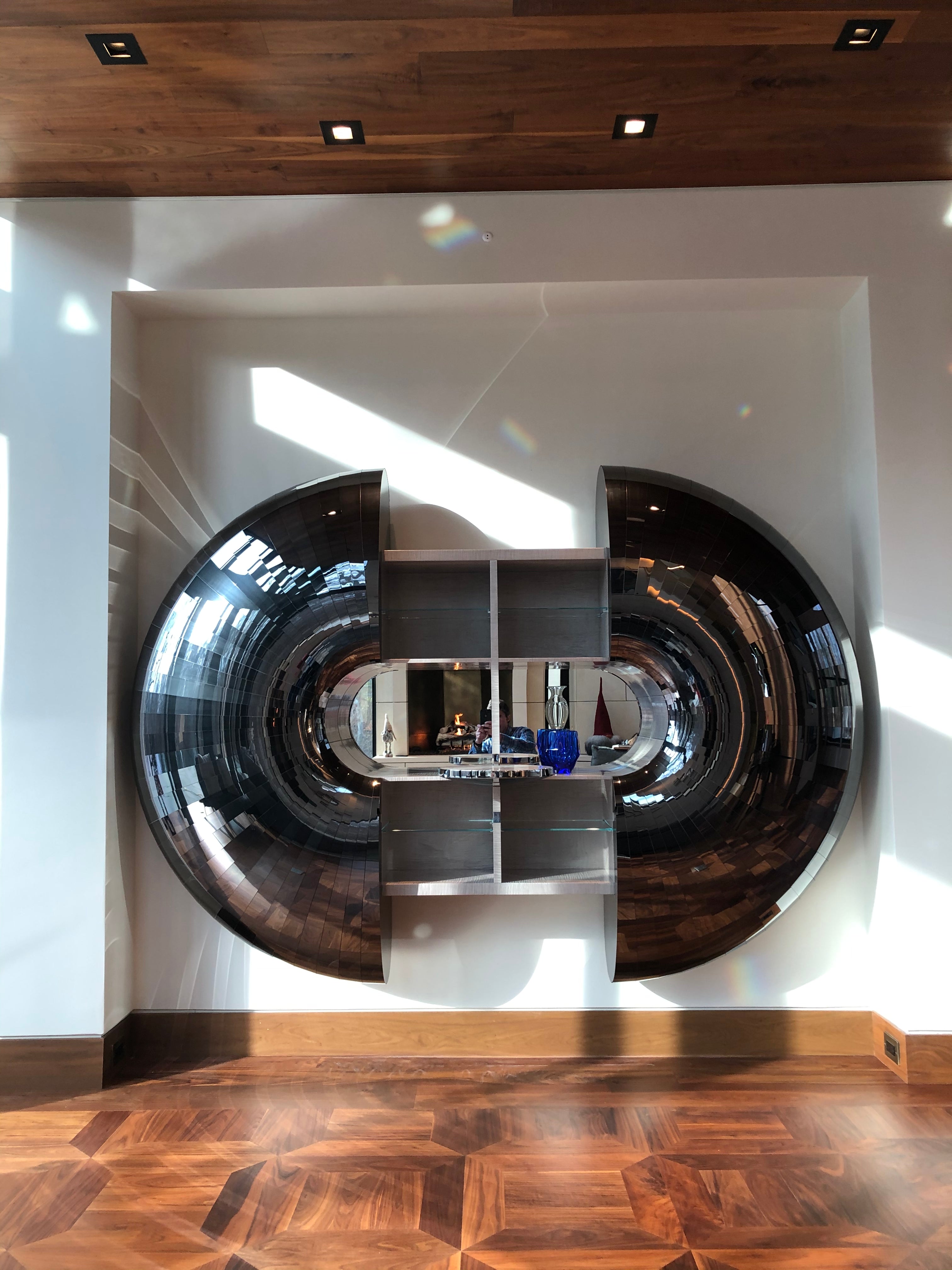 Urchin Cabinet Black