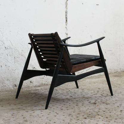 Atra Chair