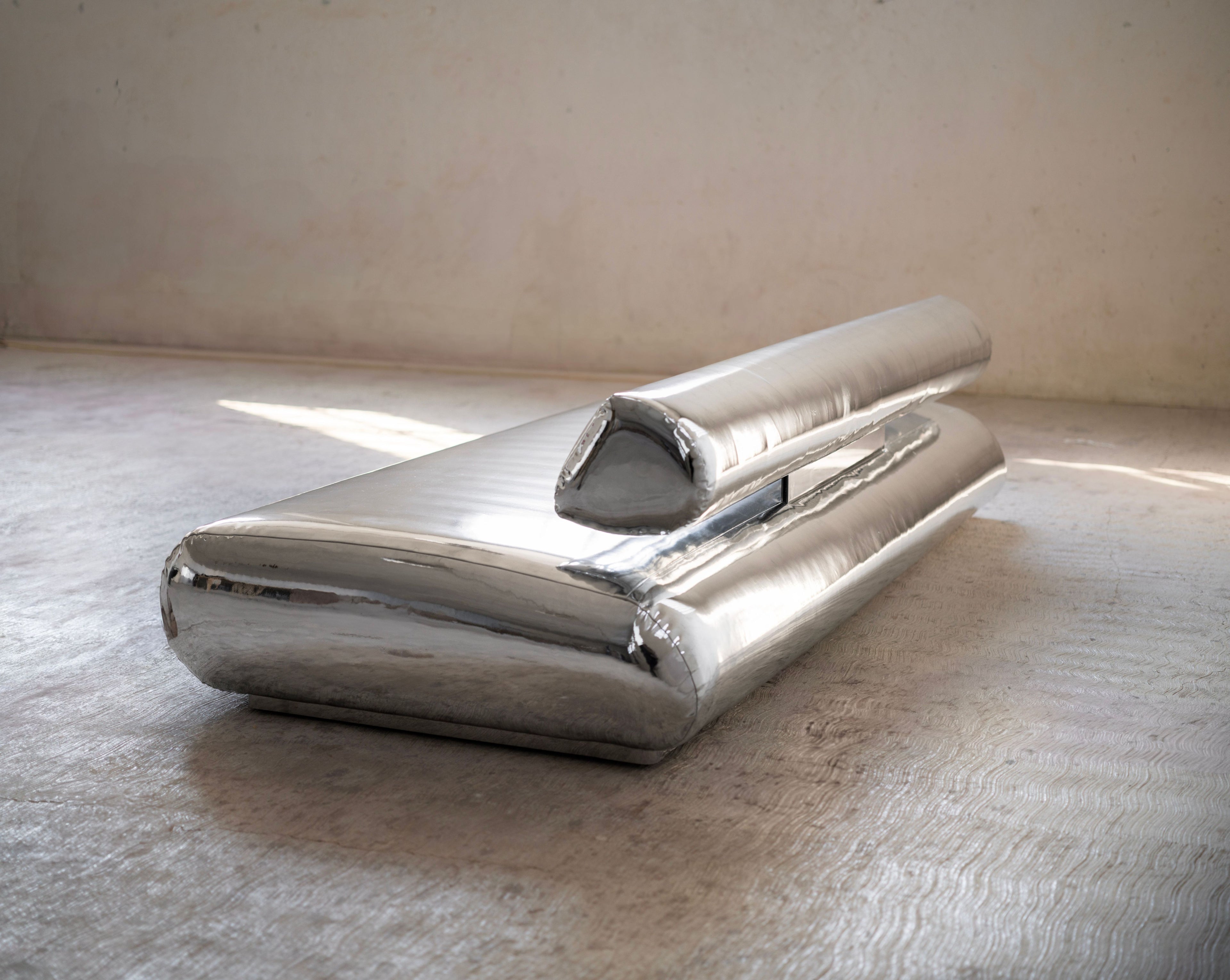 Beluga Sofa Chrome Vinyl