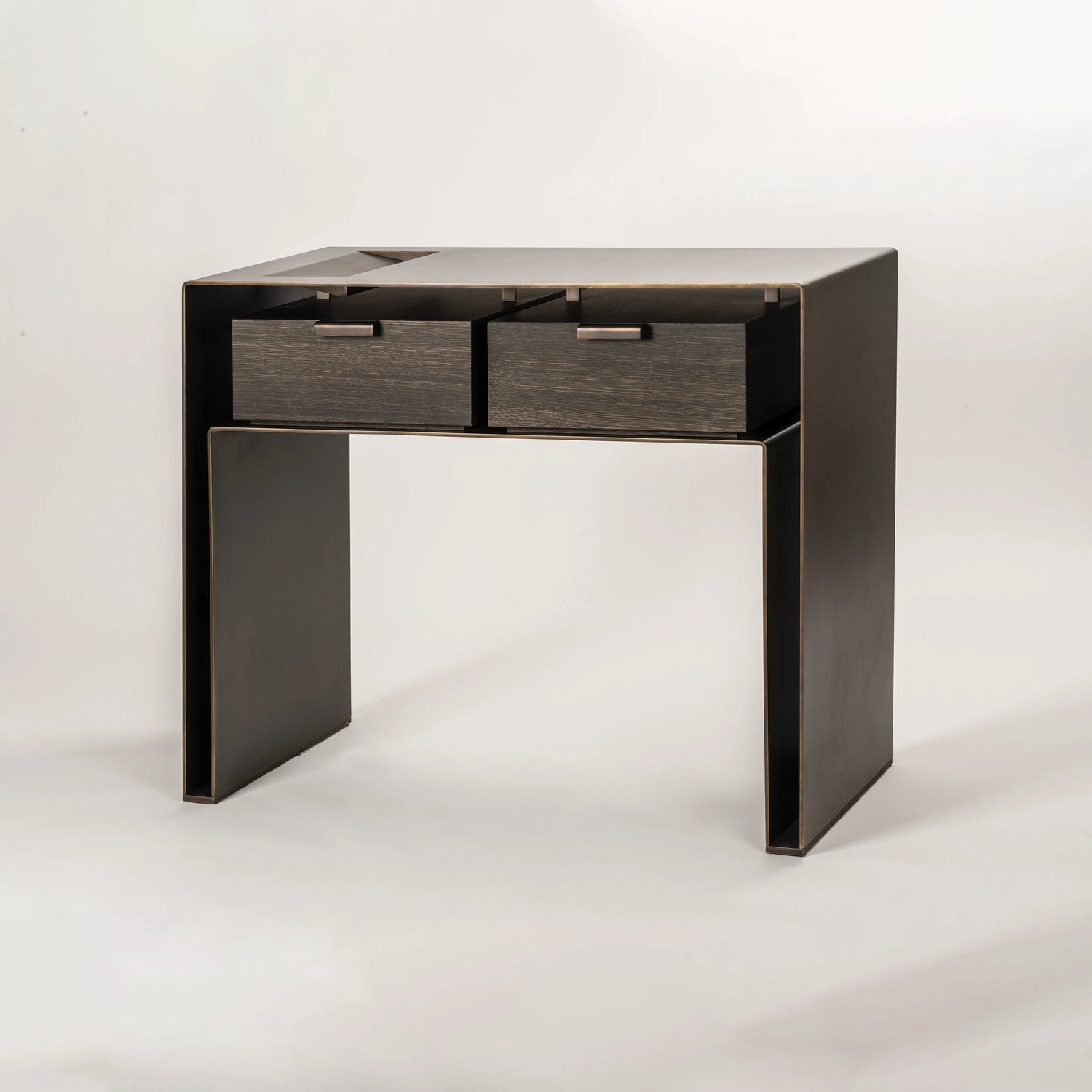 Double Peau Console