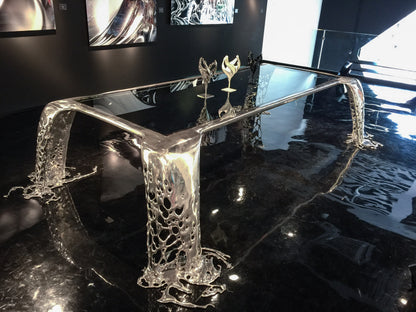 Cascatta Dining Table