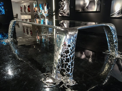 Cascatta Dining Table