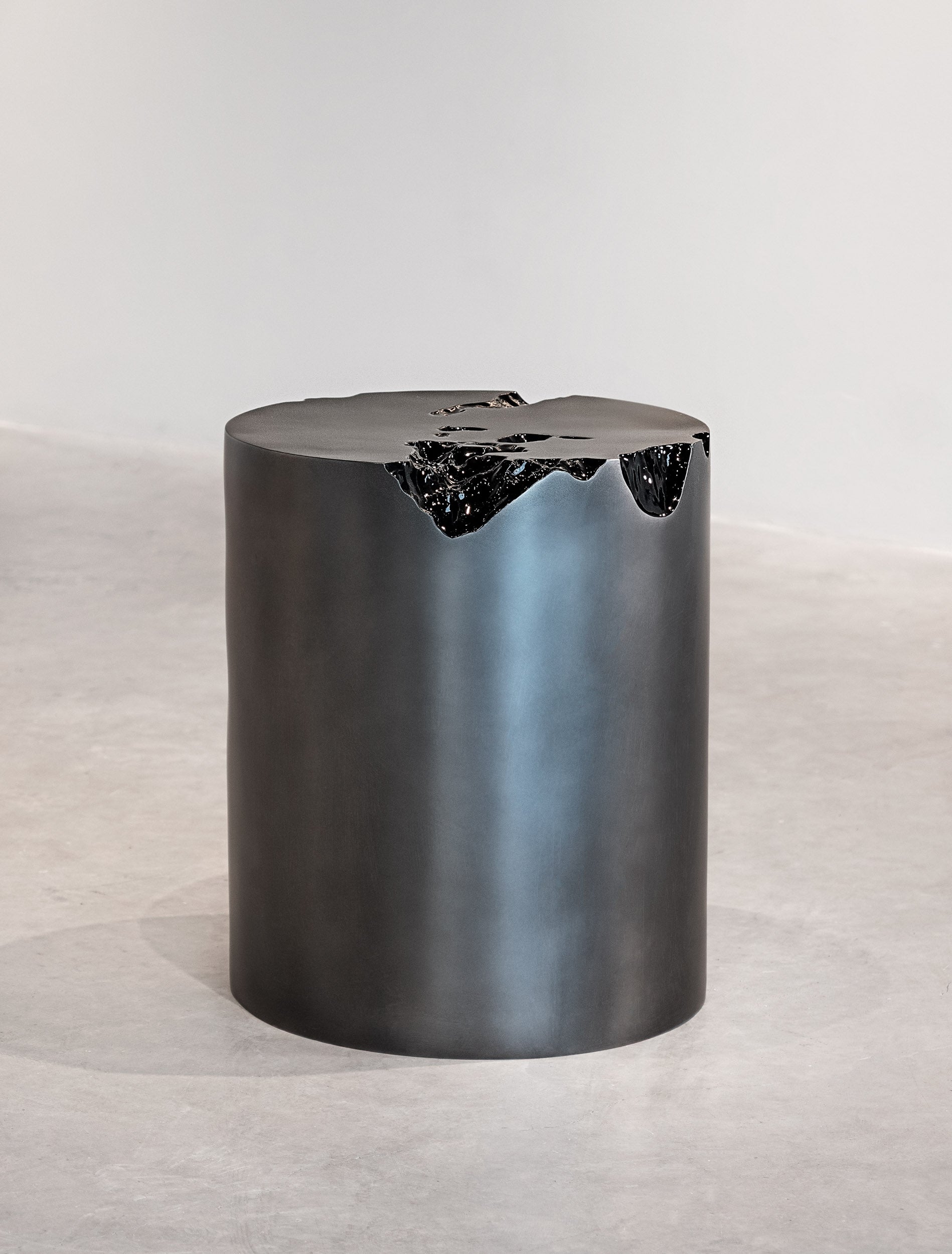 Erosia Side Table (Round)