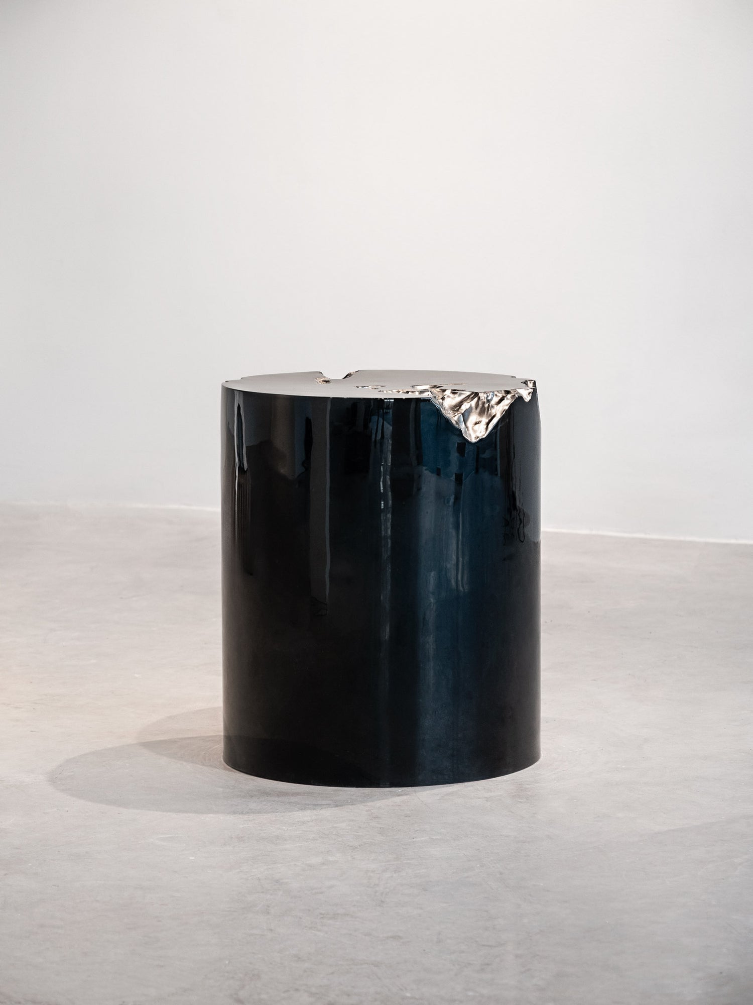 Erosia Side Table (Round)