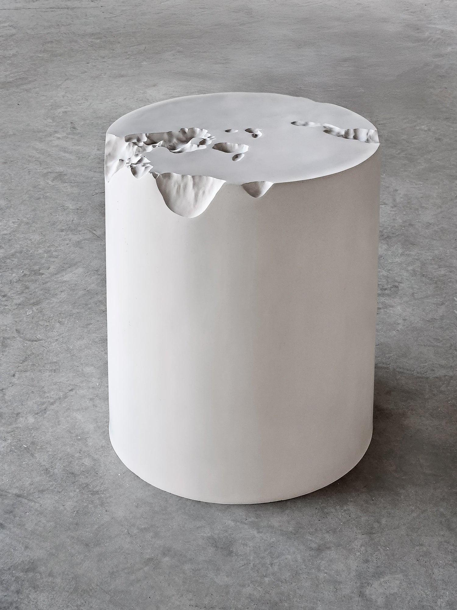 Erosia Side Table (Round)