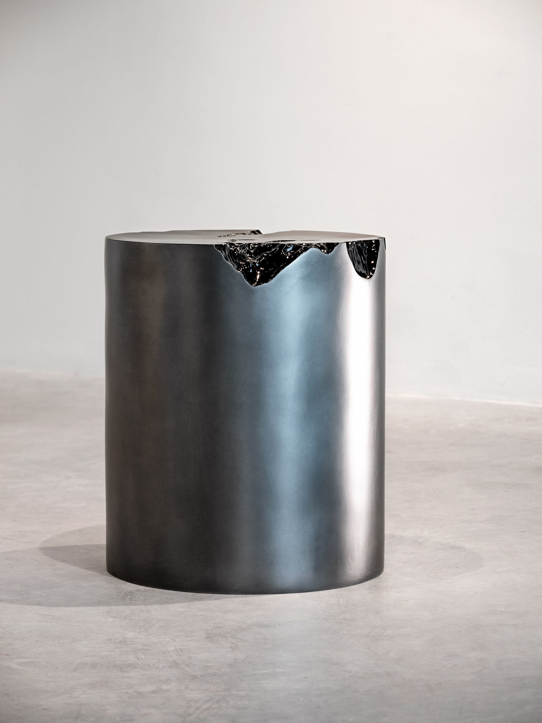 Erosia Side Table (Round)