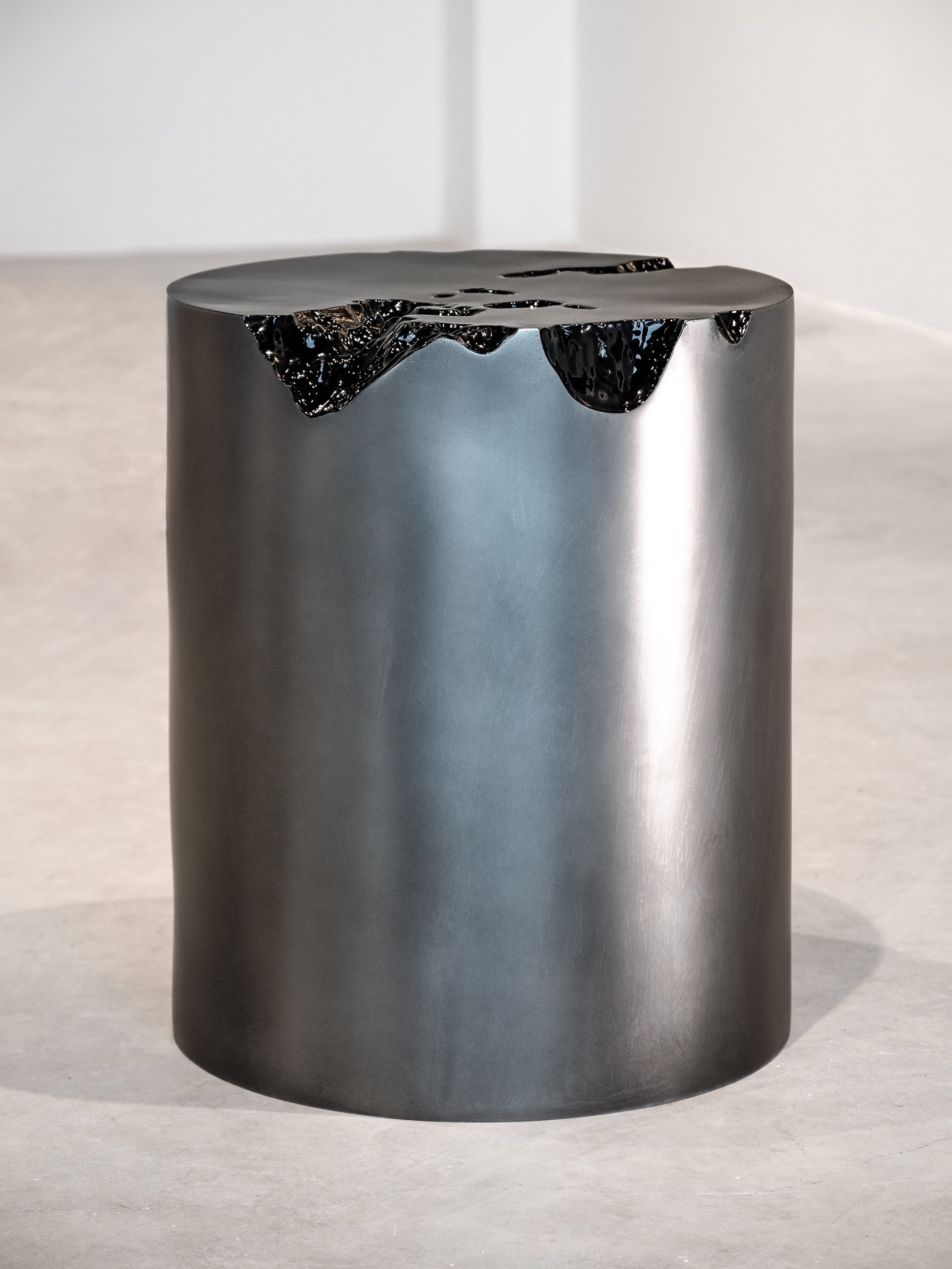 Erosia Side Table (Round)