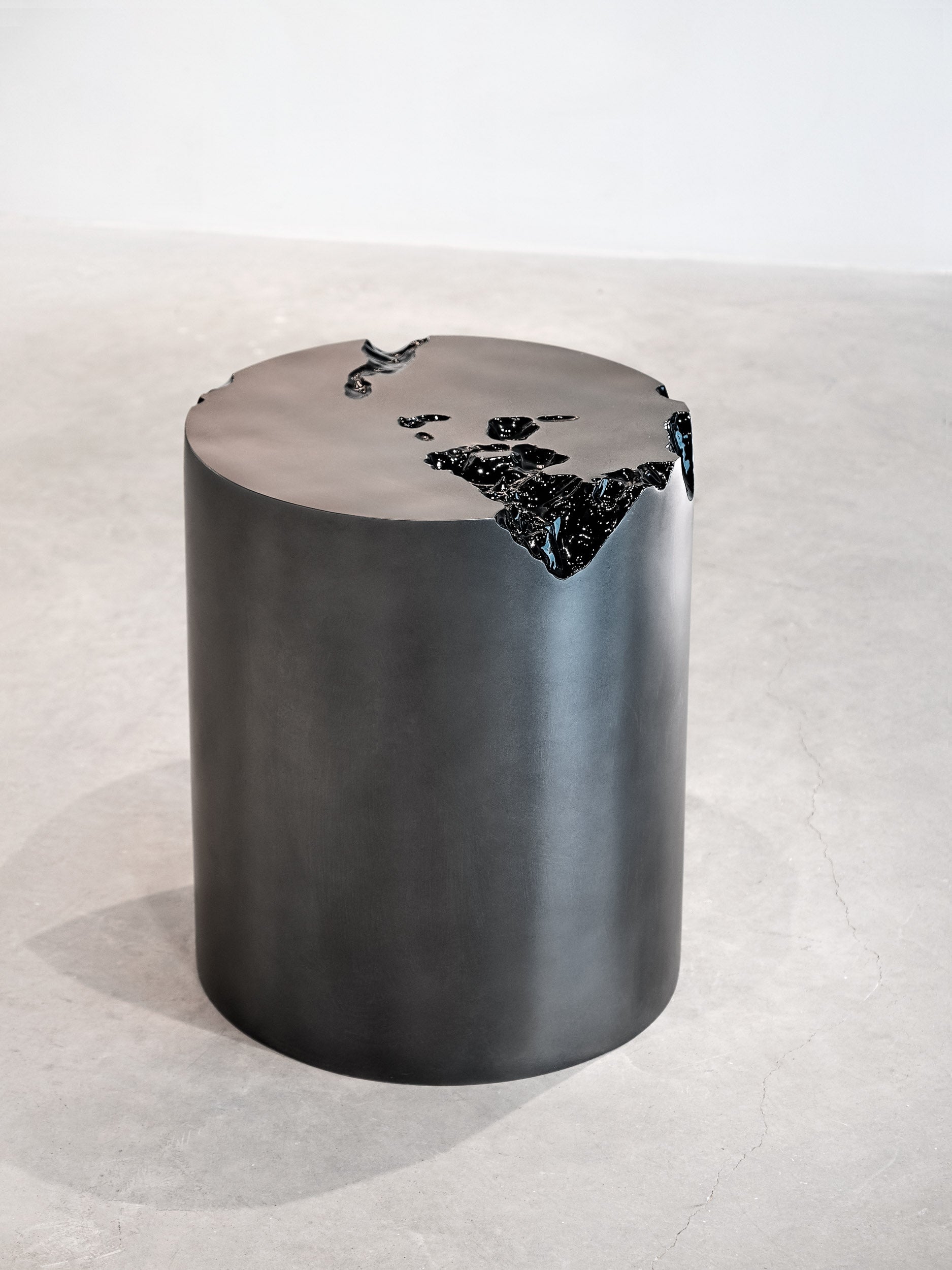 Erosia Side Table (Round)