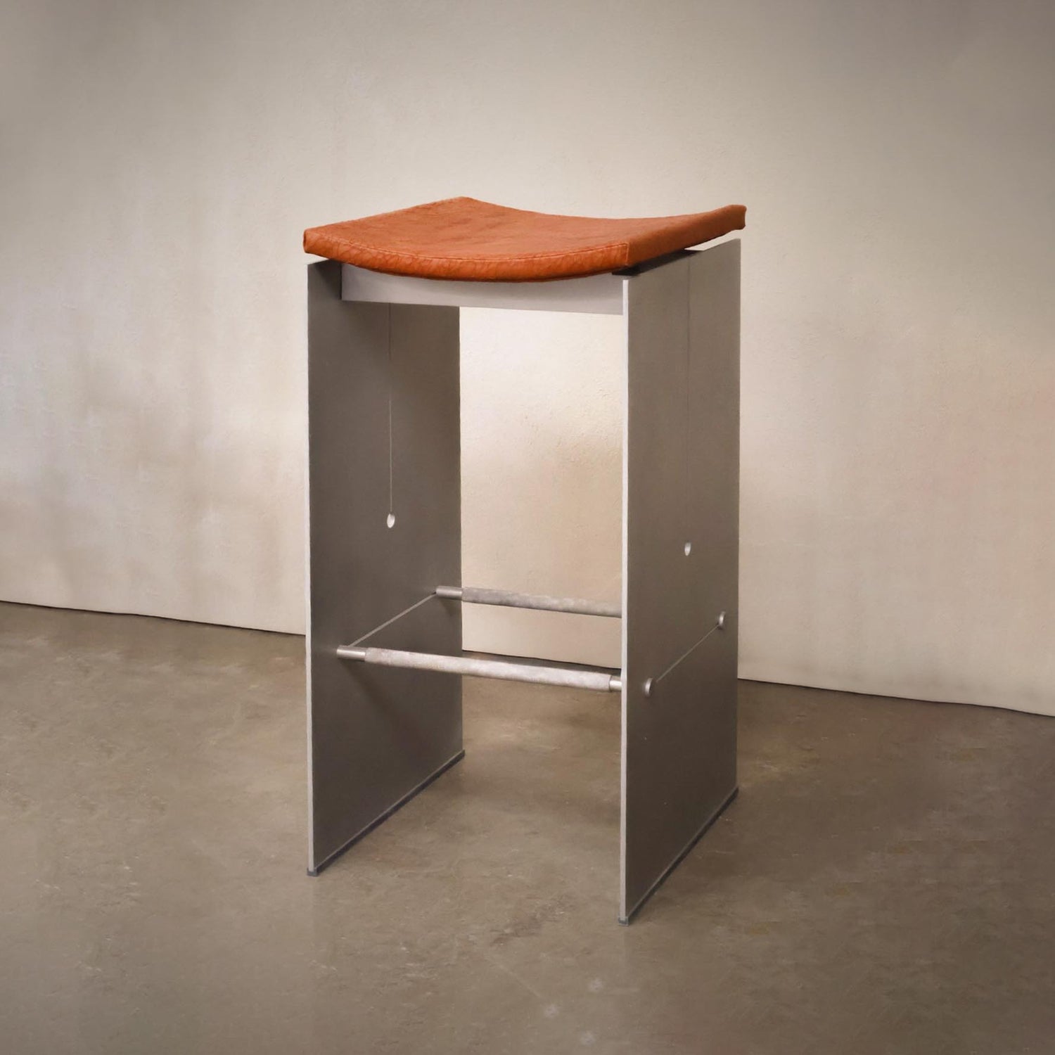 Folio 01 Stool