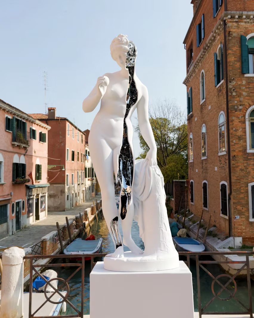 Fracture Series - Venus with the apple