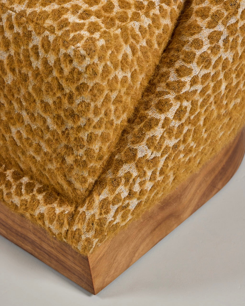 Hugo Slipper Chair