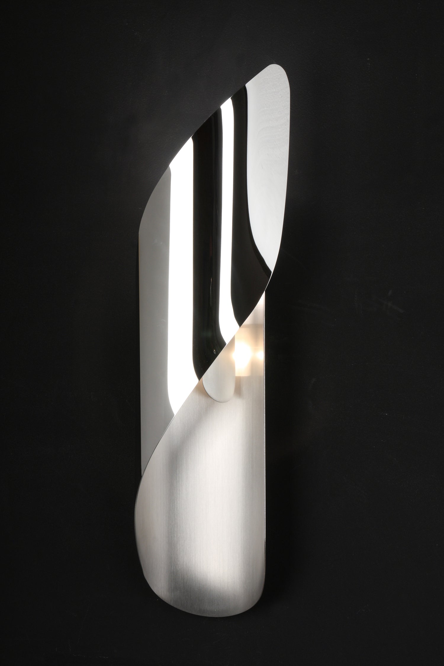 Izis Wall Light