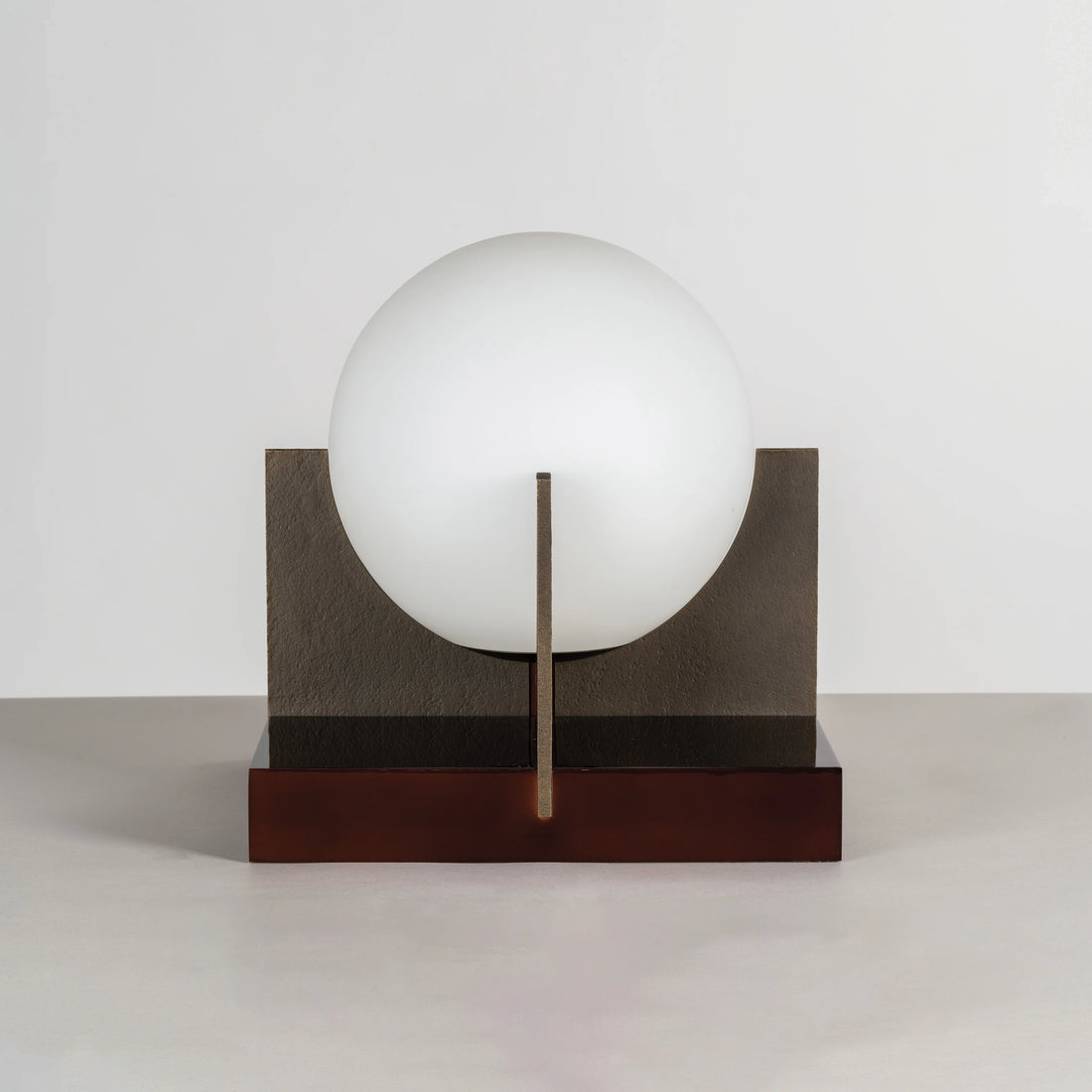 Mago Table Lamp