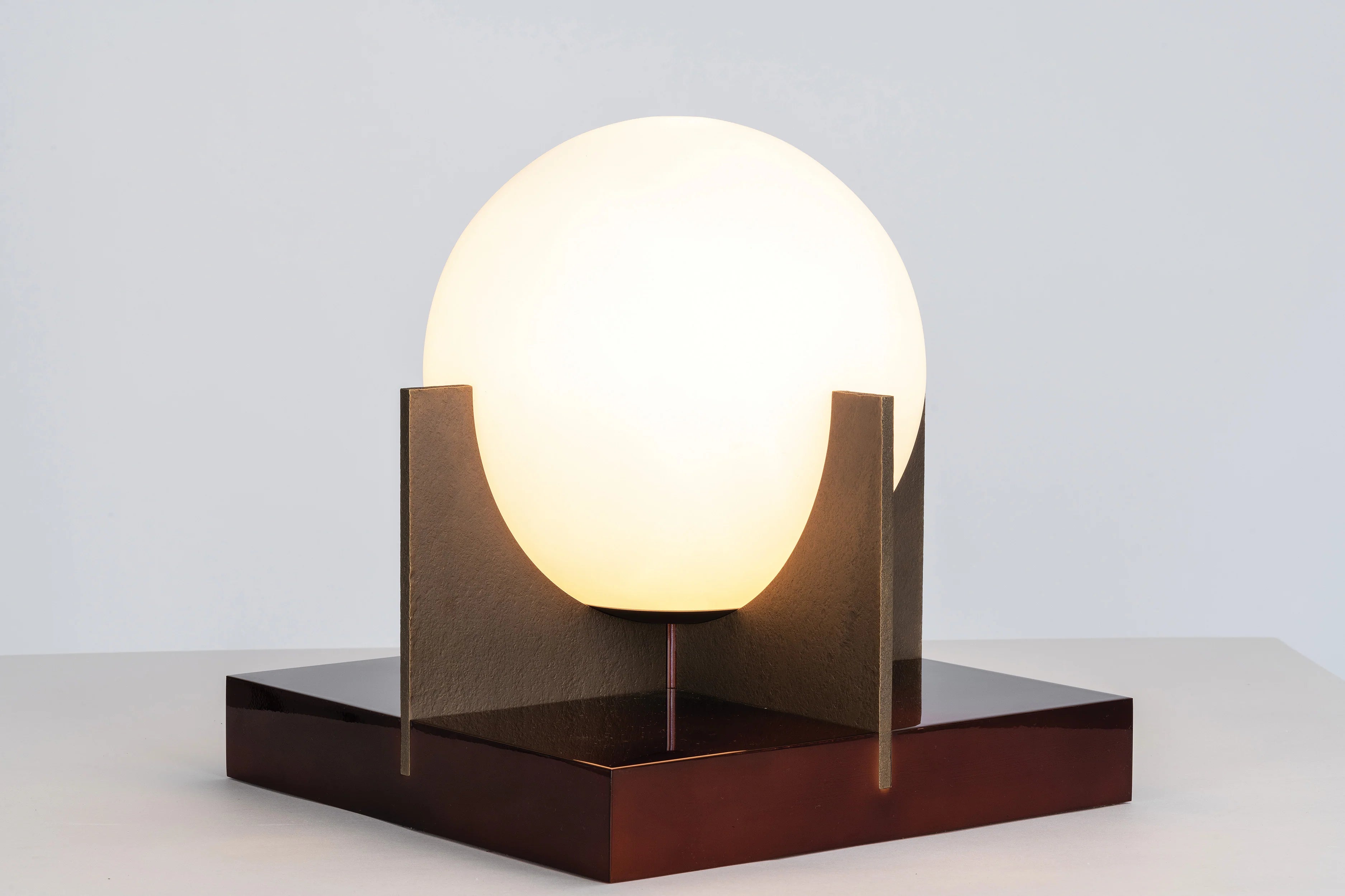 Mago Table Lamp