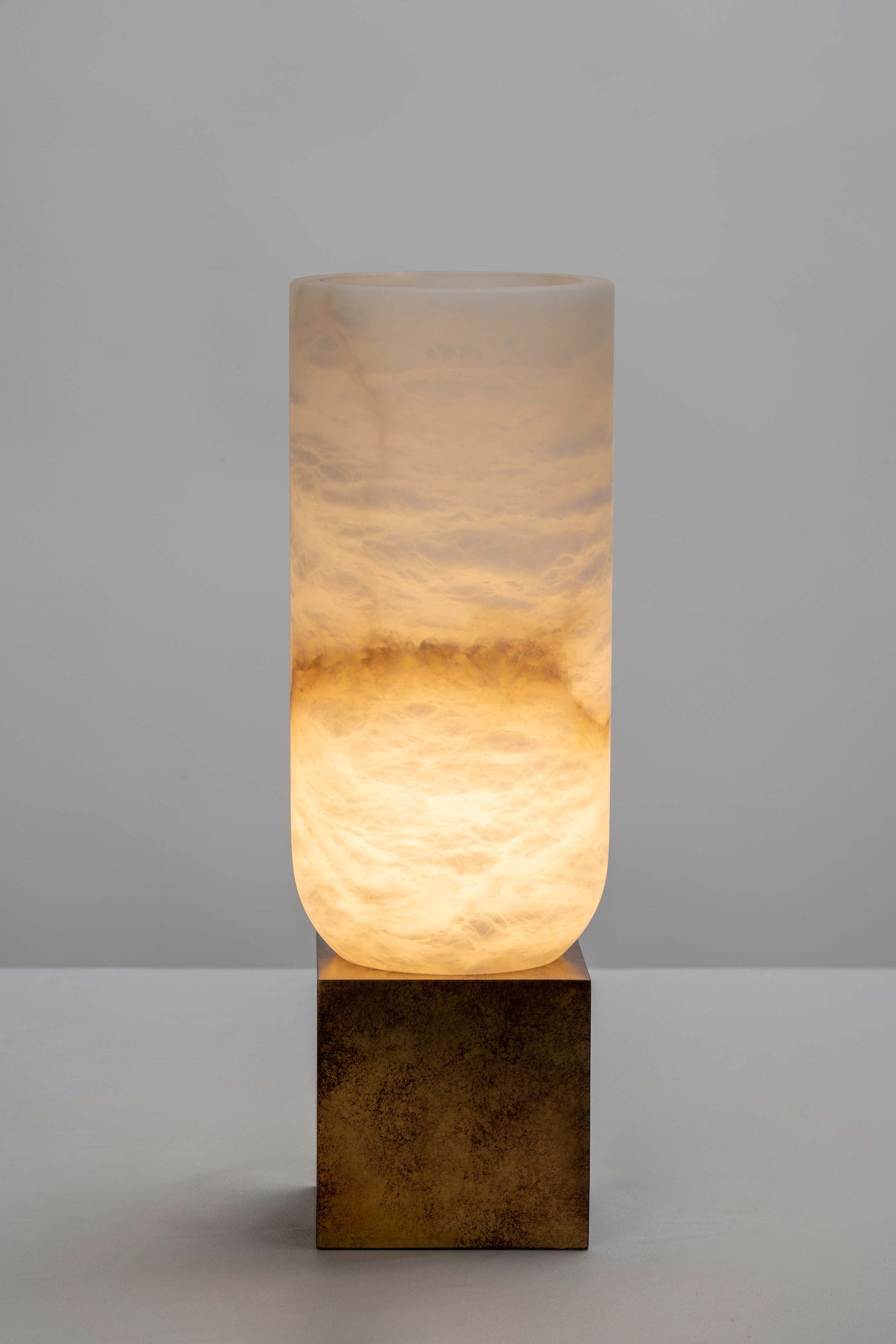 Dina Table Lamp