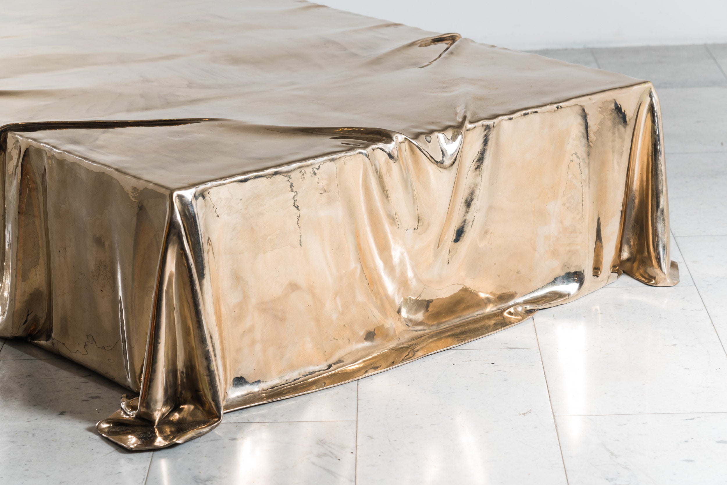 Levitaz Coffee Table