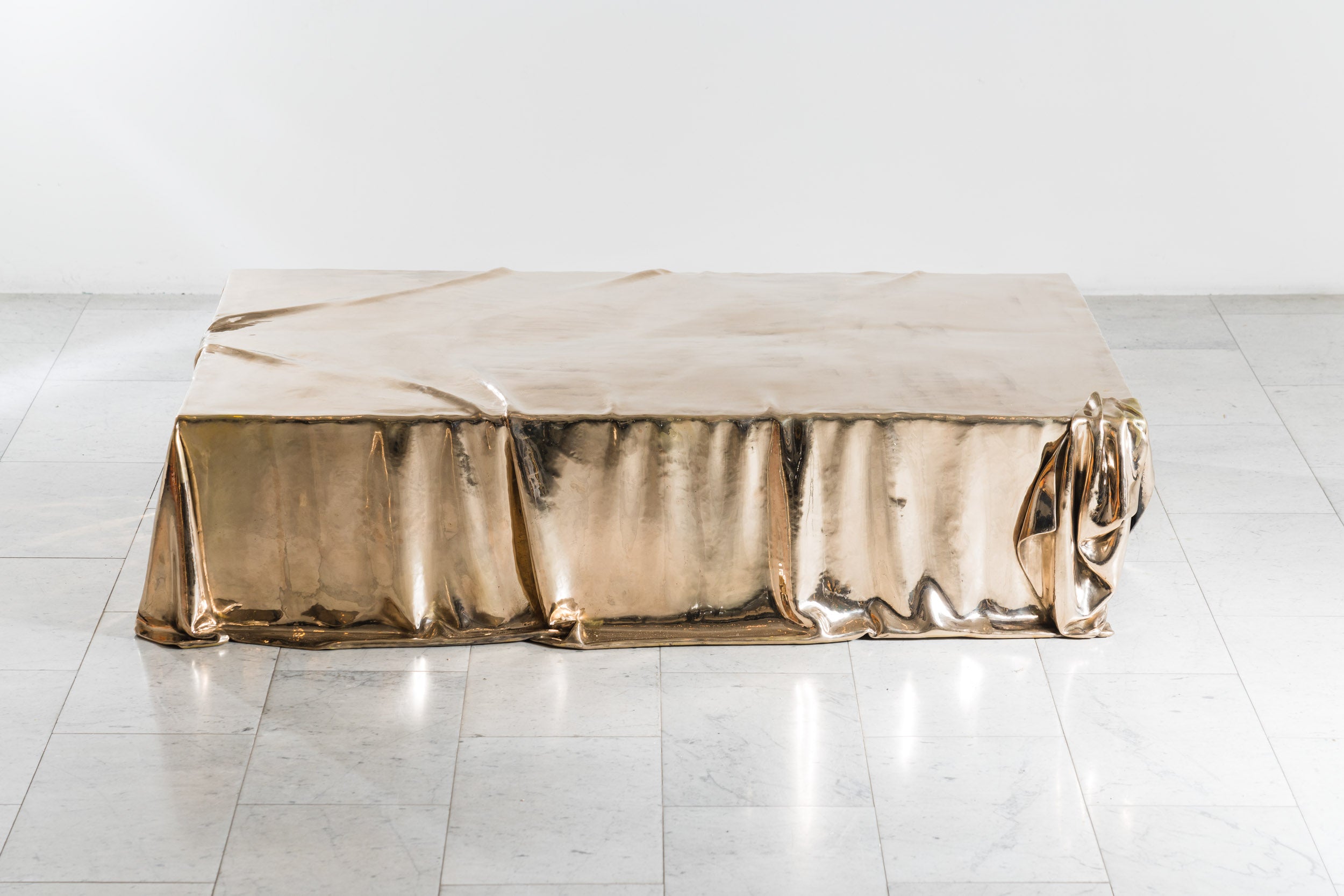 Levitaz Coffee Table