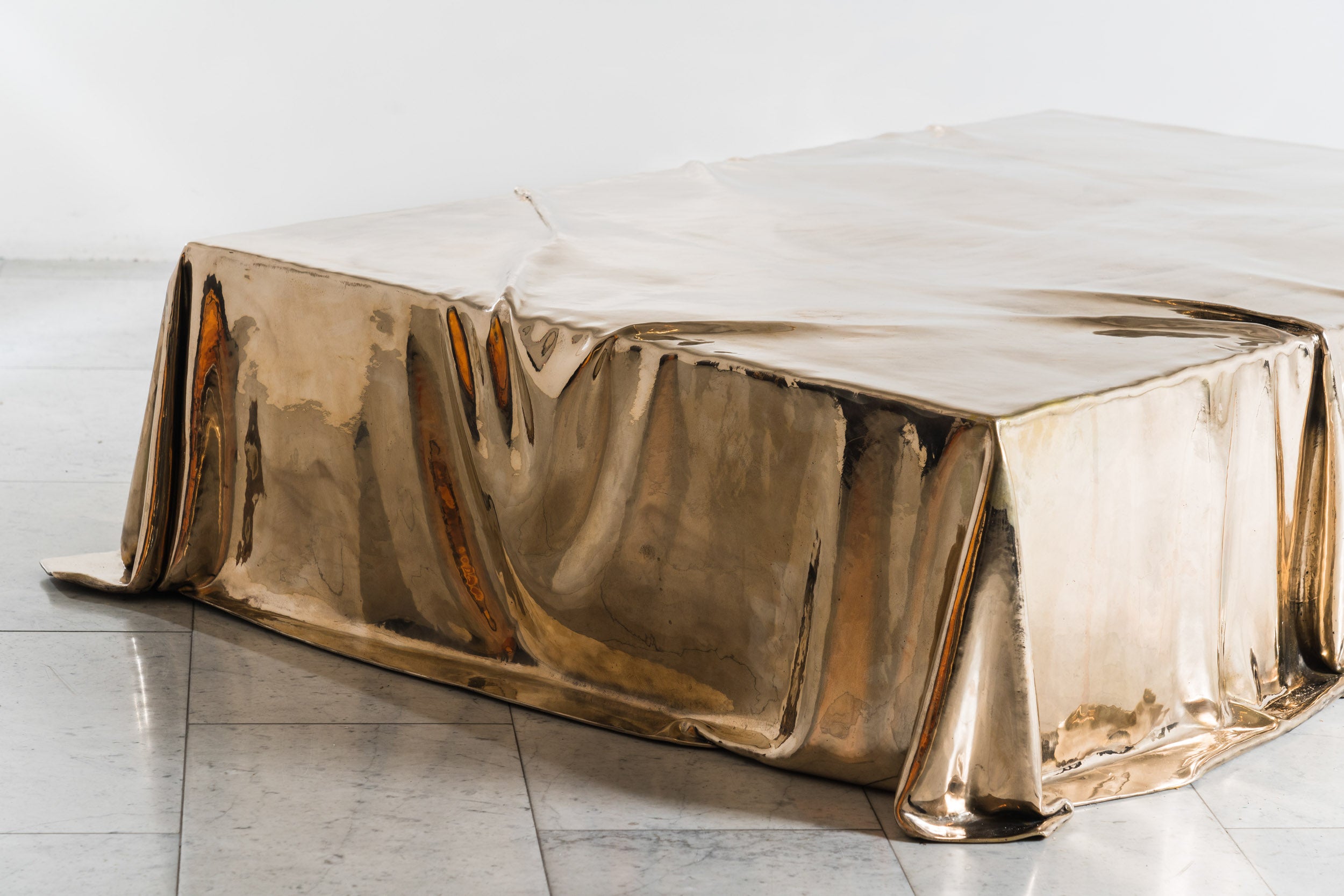 Levitaz Coffee Table