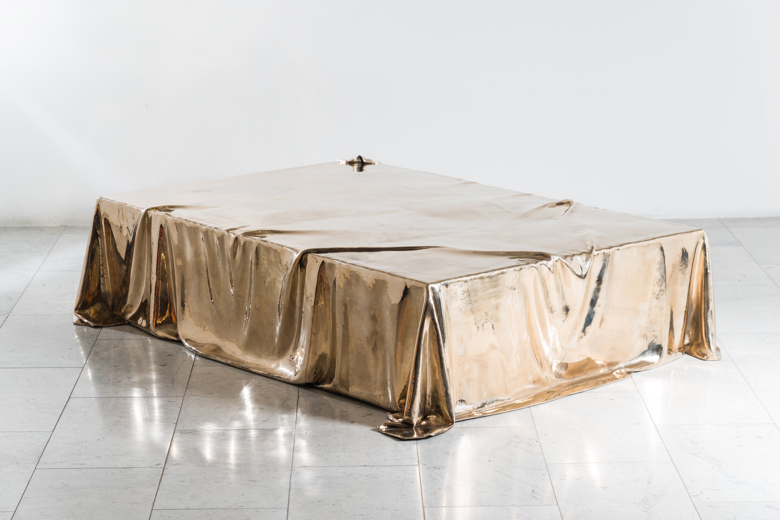 Levitaz Coffee Table
