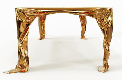 Levitaz Dining Table