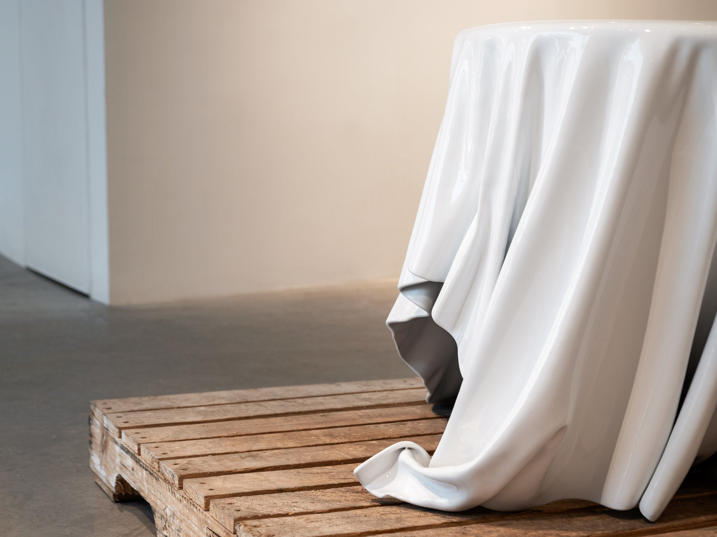 Levitaz Side Table