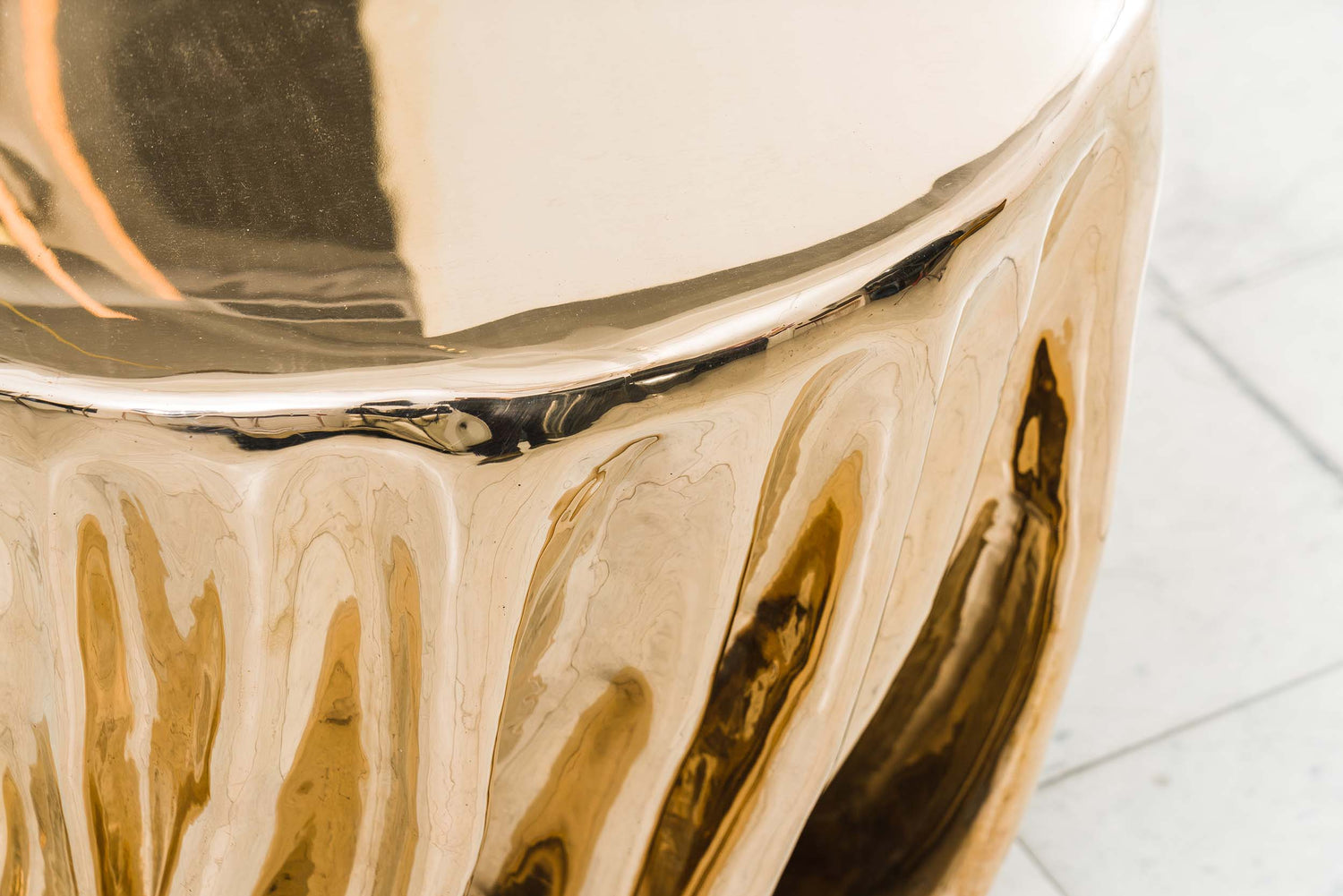 Levitaz Side Table