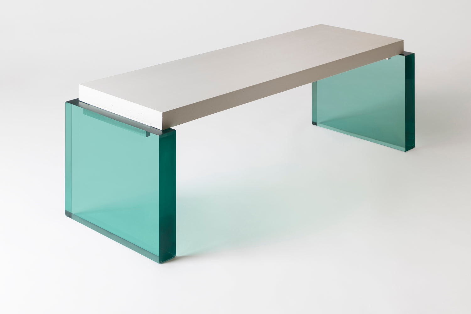 Lewit Bench