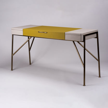 Lorraine Desk