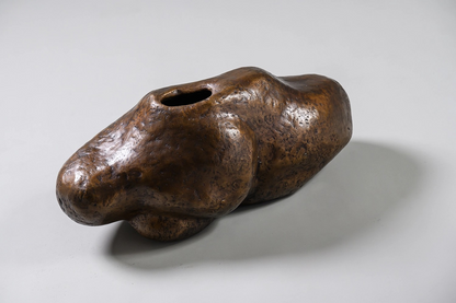 Ludwig Vase Sculpture