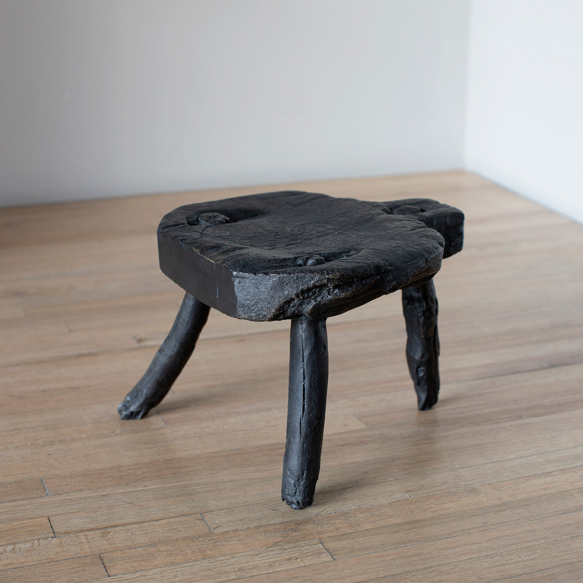 Memoria Stool 