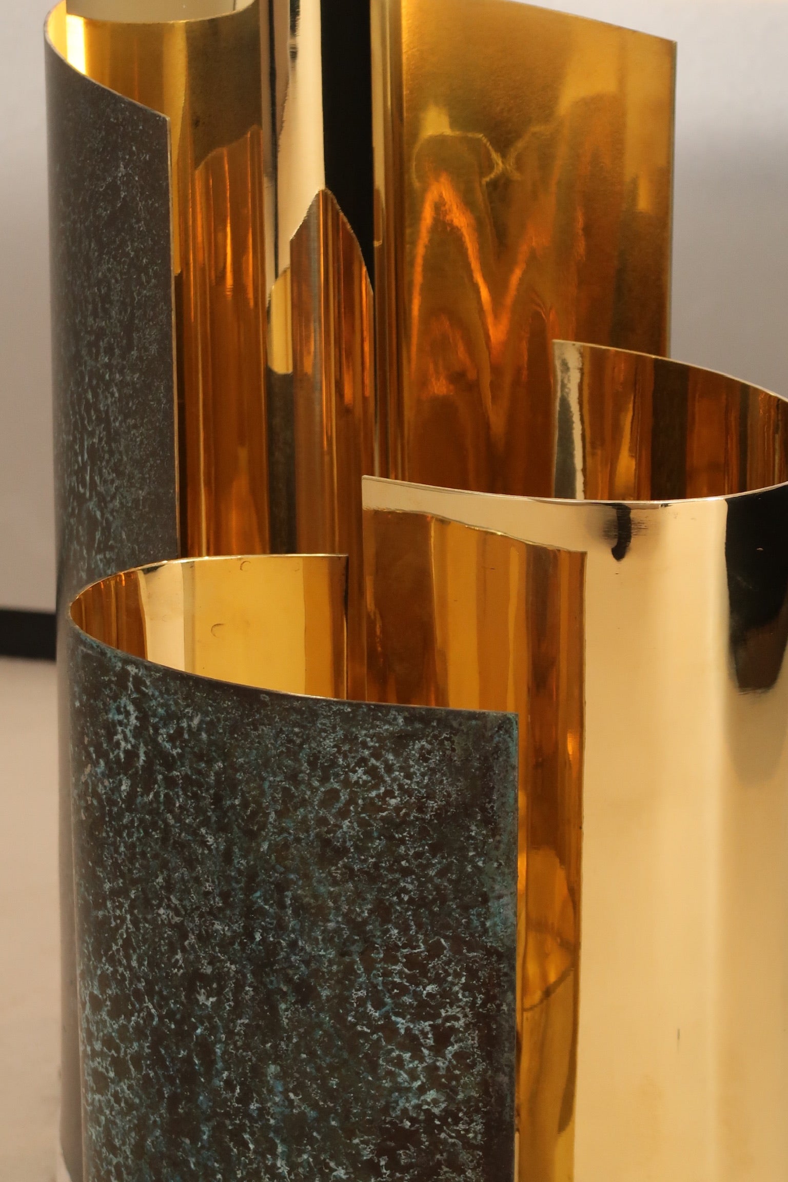 Monolith Table Lamp