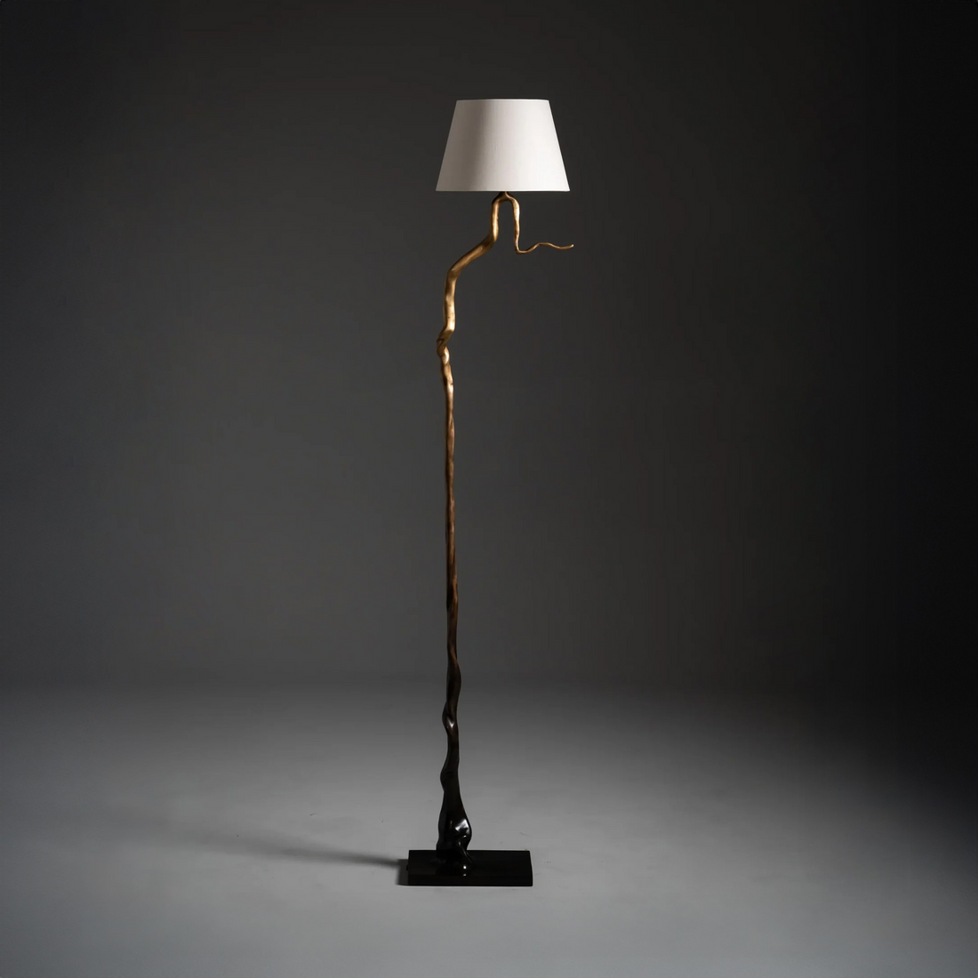 Moyogi Floor Lamp