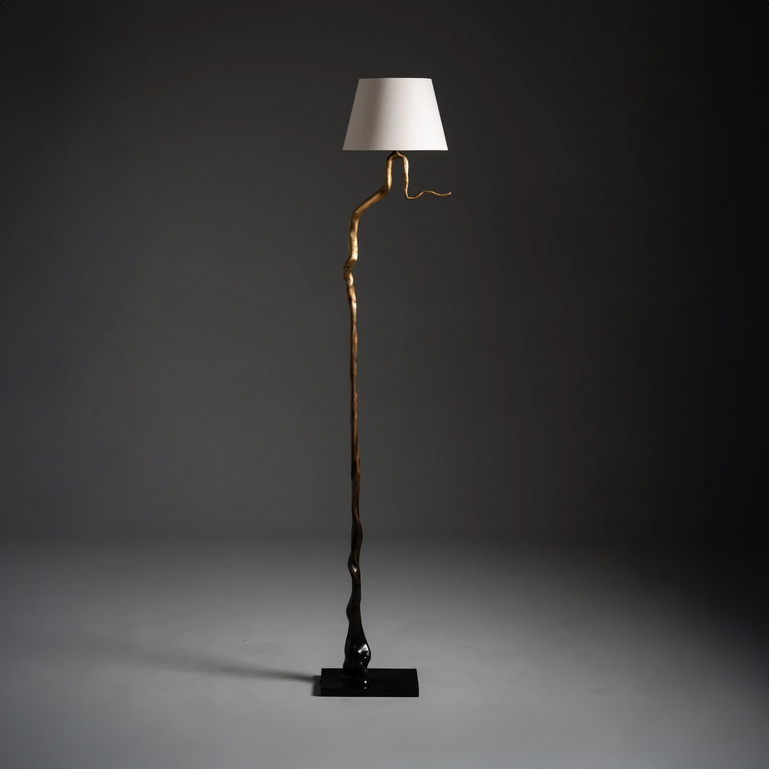 Moyogi Floor Lamp