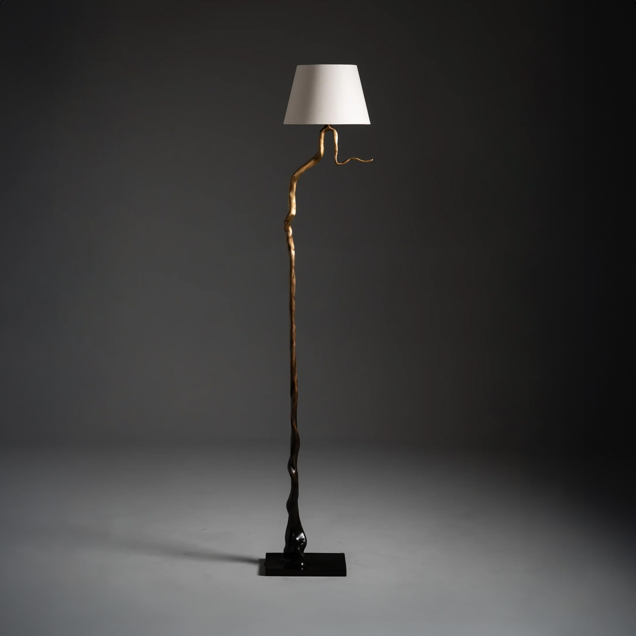 Moyogi Floor Lamp