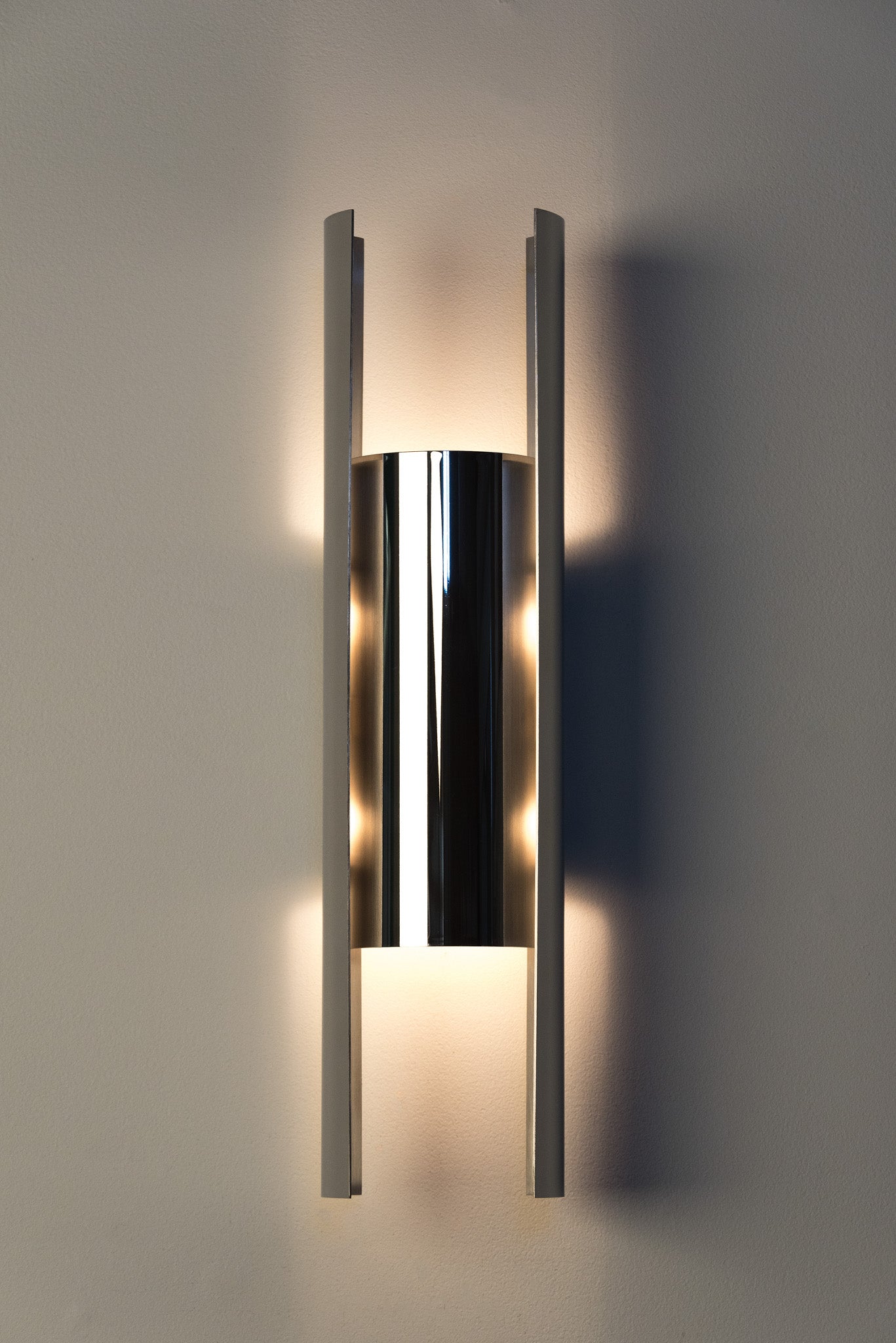 NYX Wall Light