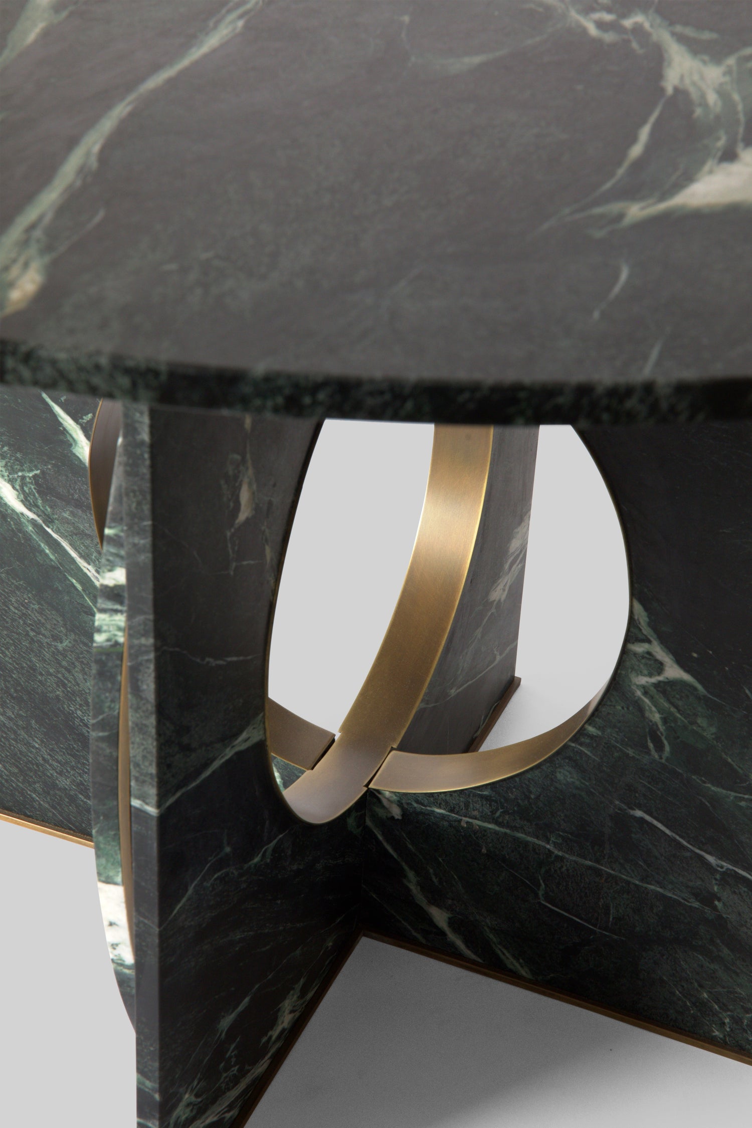 Neptuno Breakfast Table