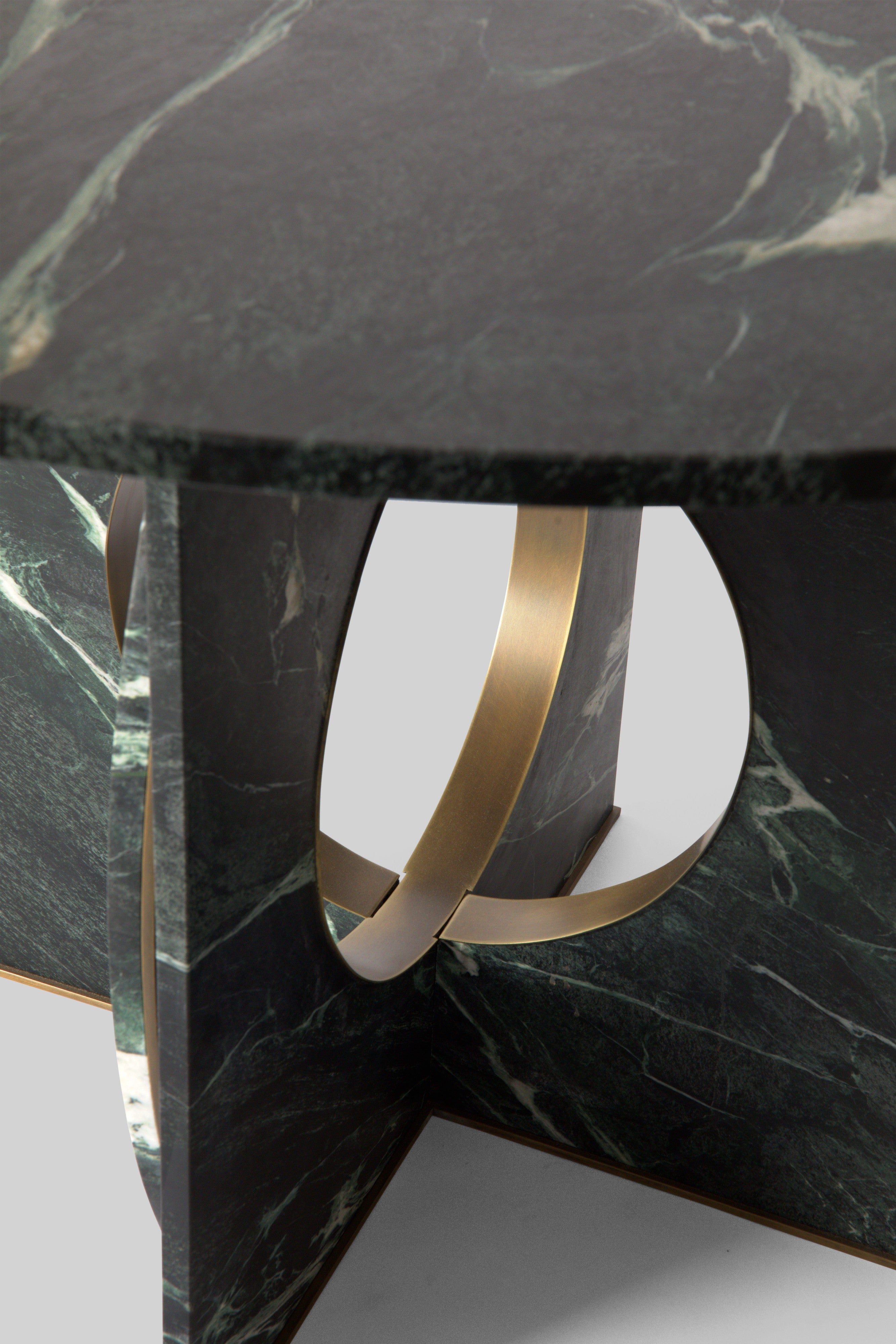 Neptuno Breakfast Table