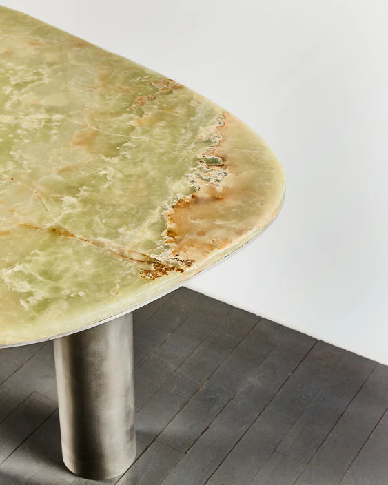 Oni Desk