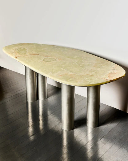 Oni Desk
