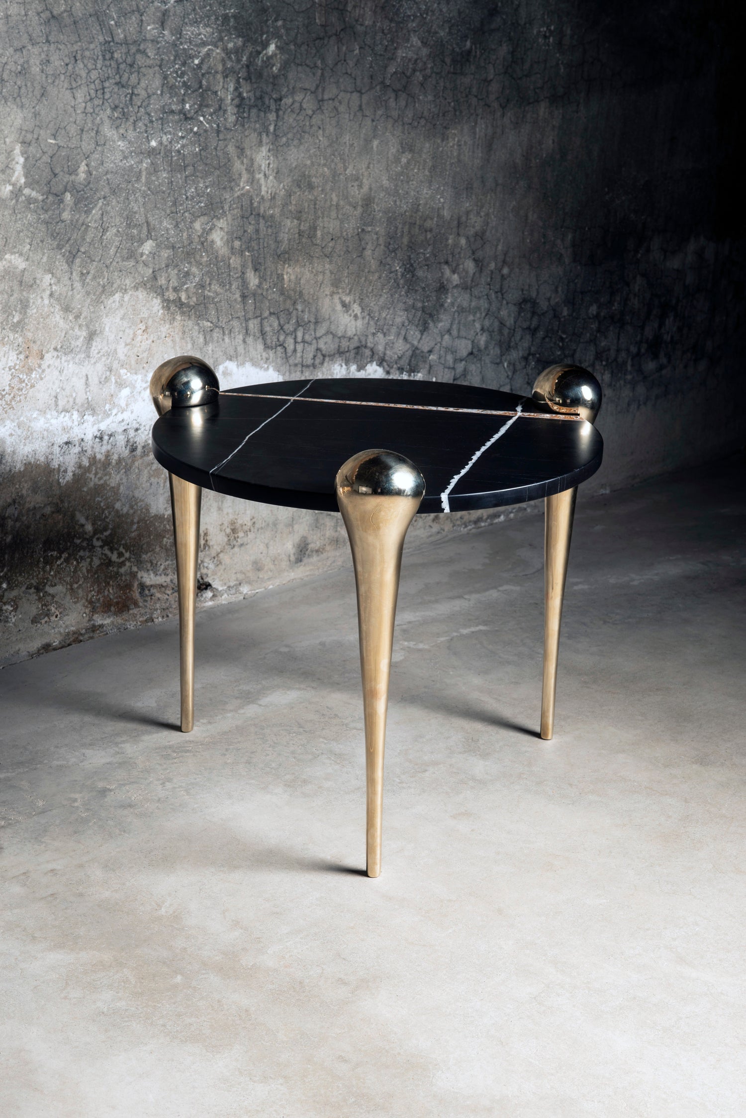 Petra Side Table